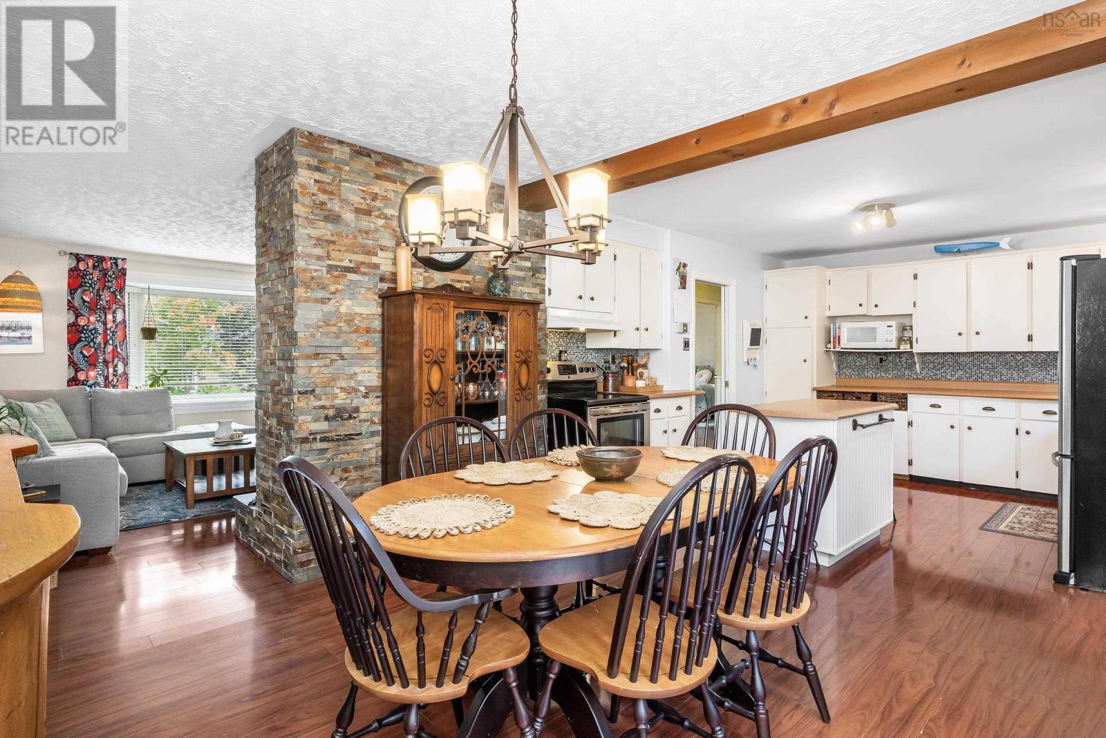 5 Dubonnet Drive