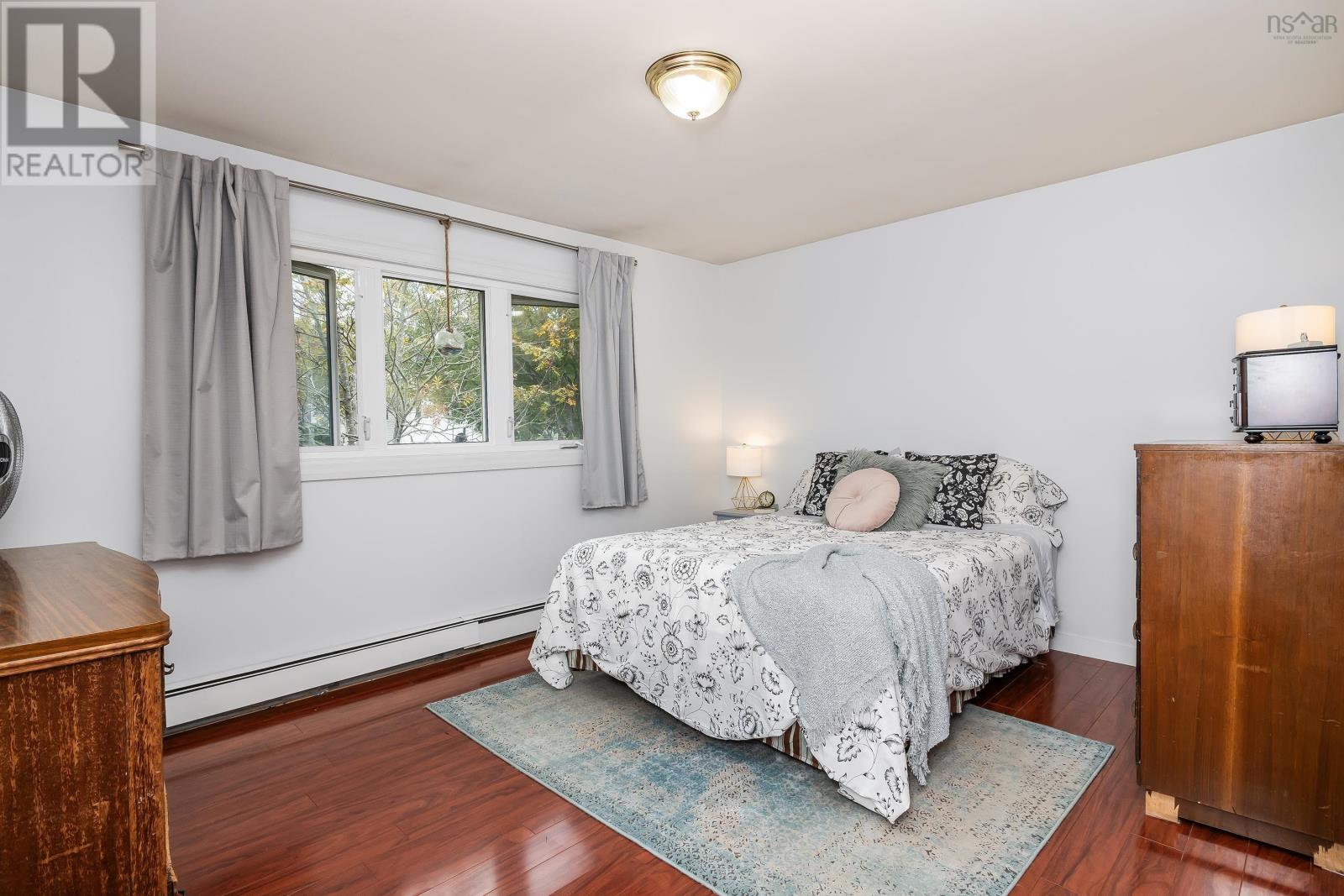 5 Dubonnet Drive