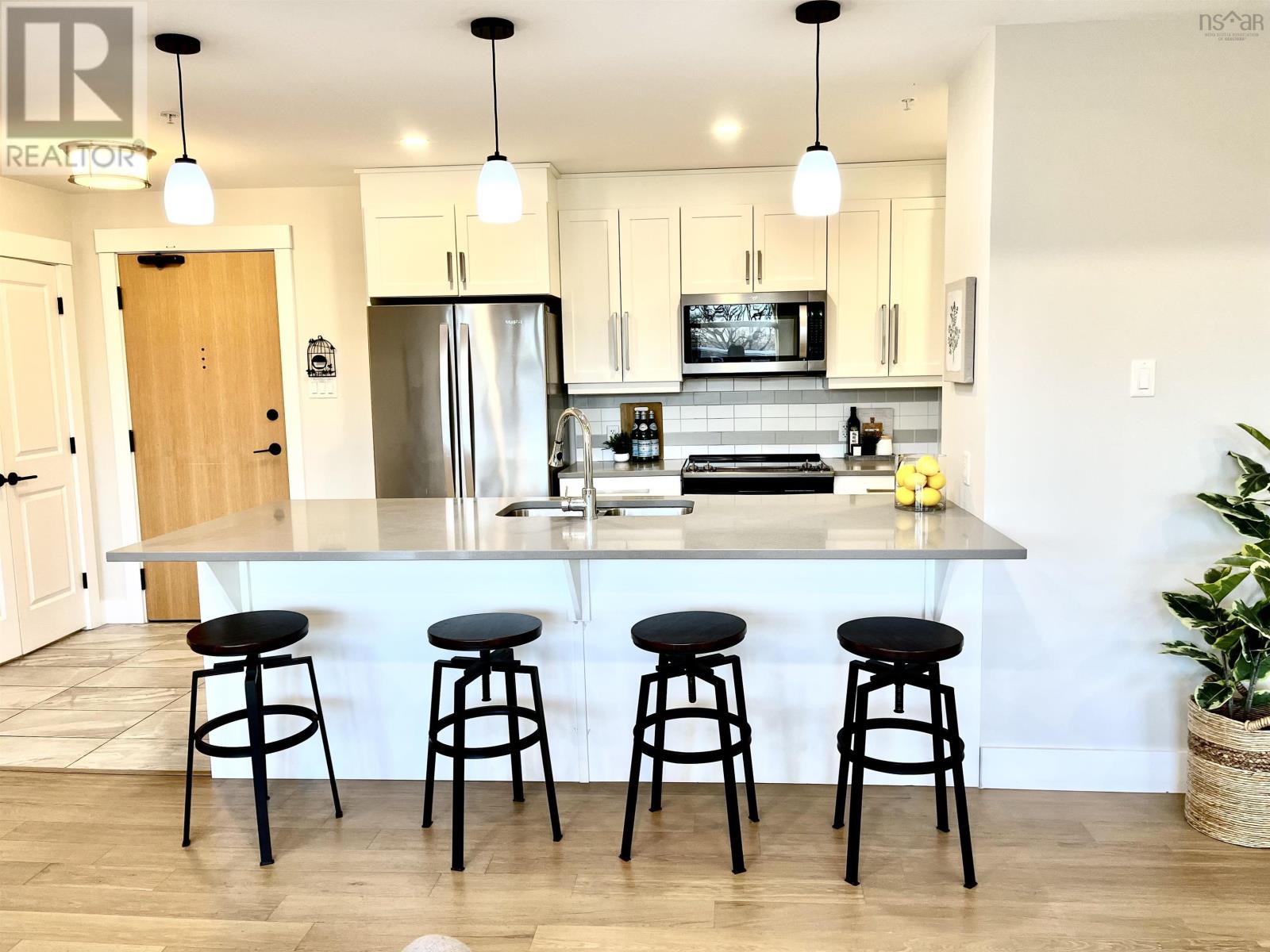 312 1990 Vernon Street, #312