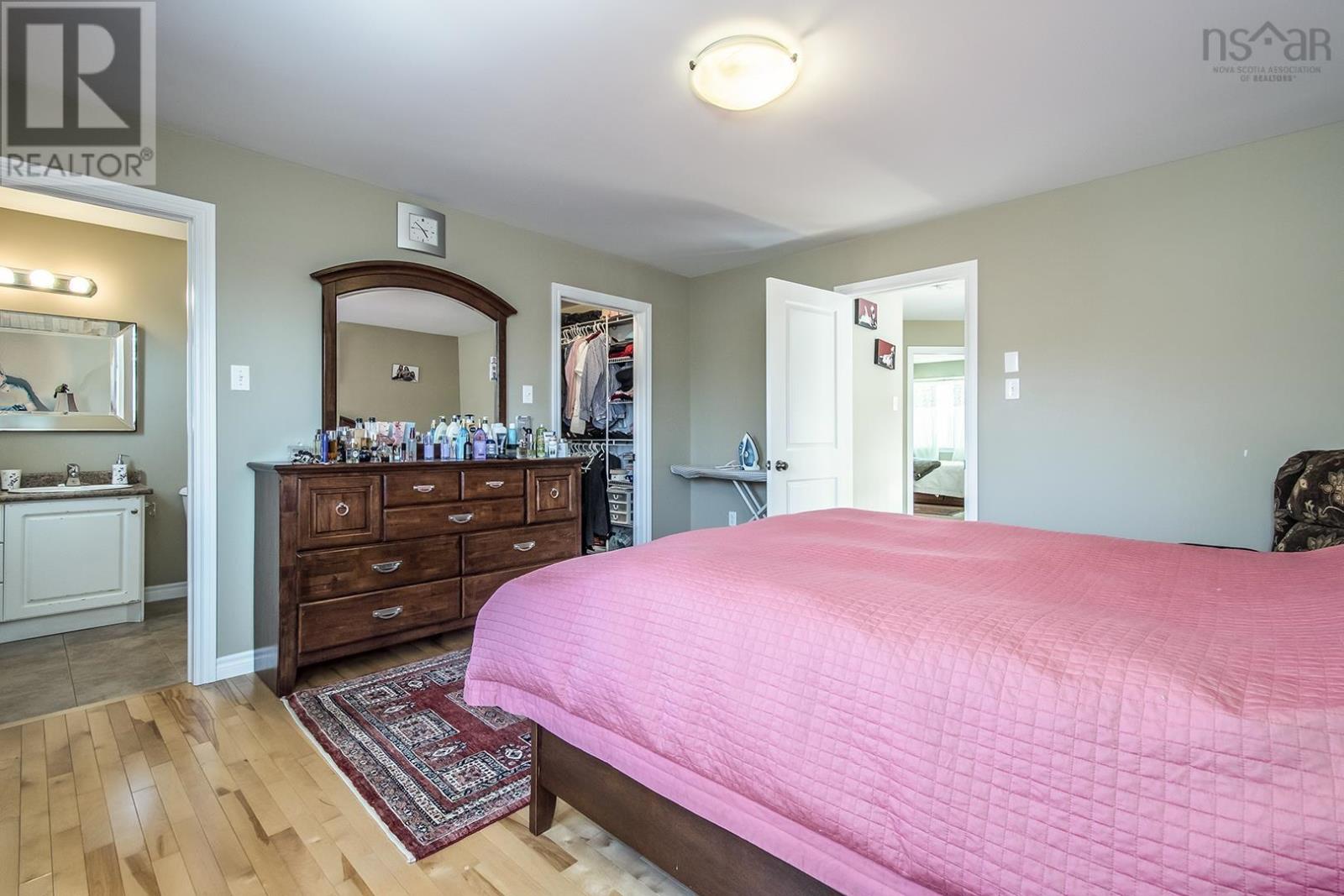 74 Collingwood Court