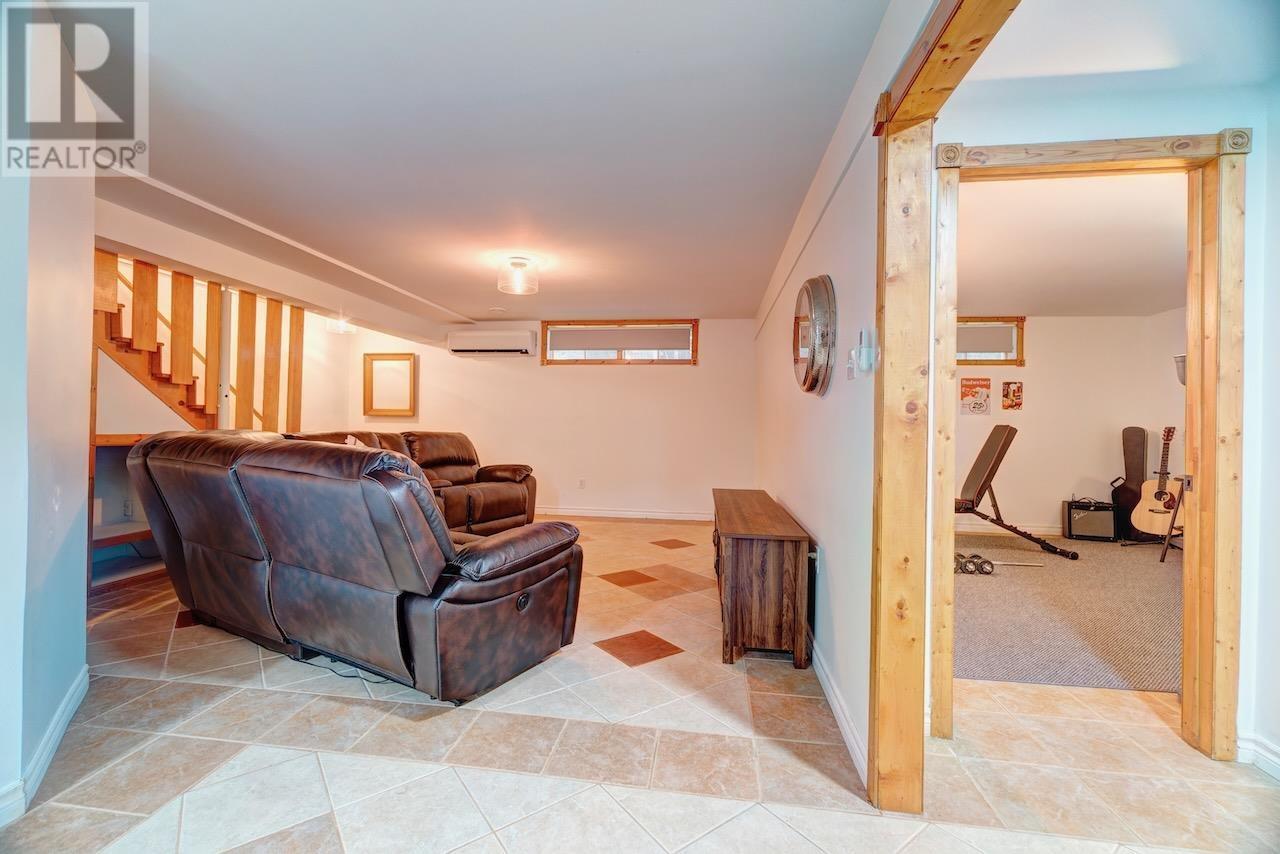 15 BRANDY Lane