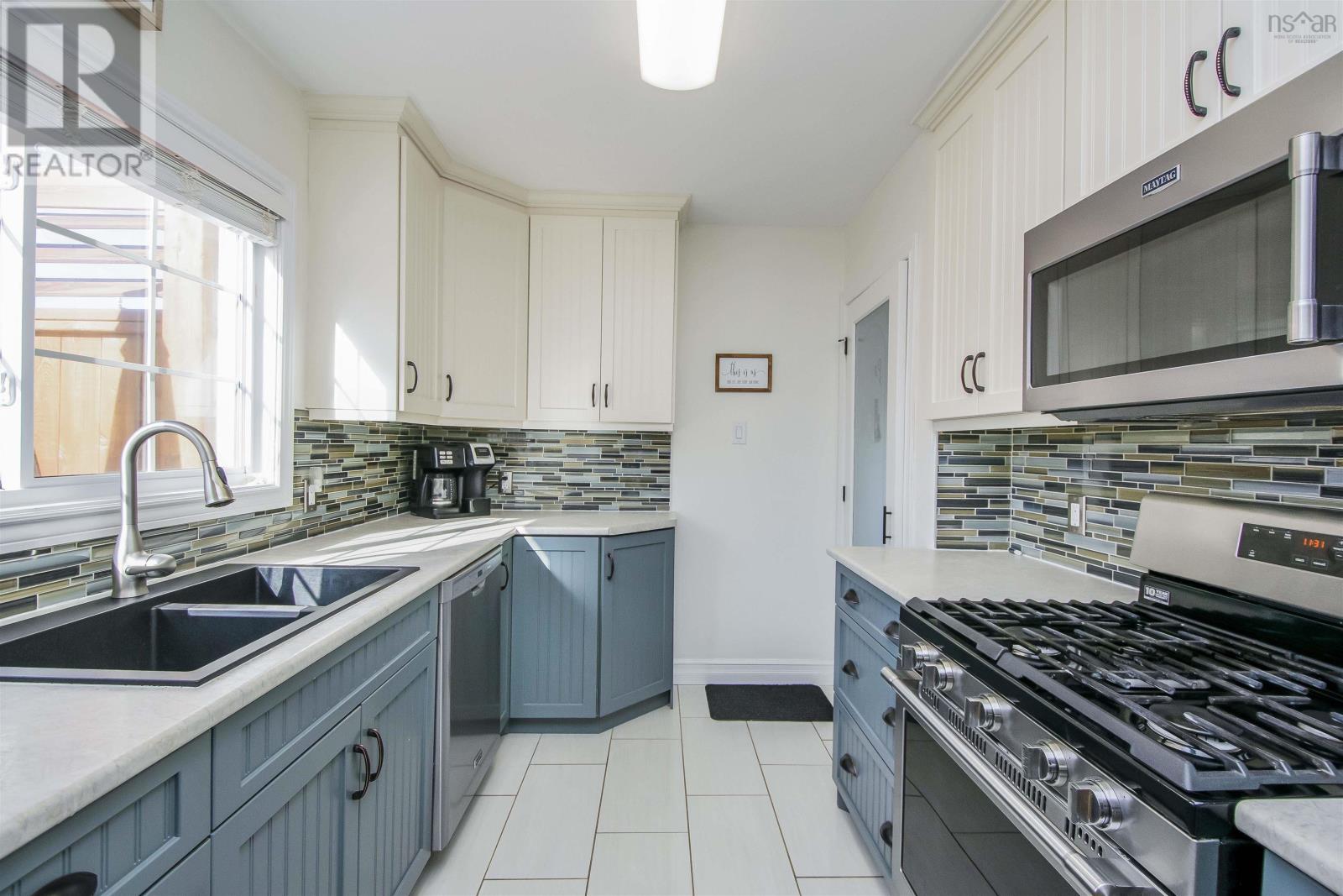 7 Guildwood Crescent