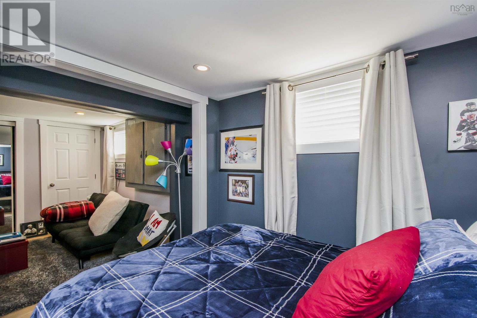 7 Guildwood Crescent