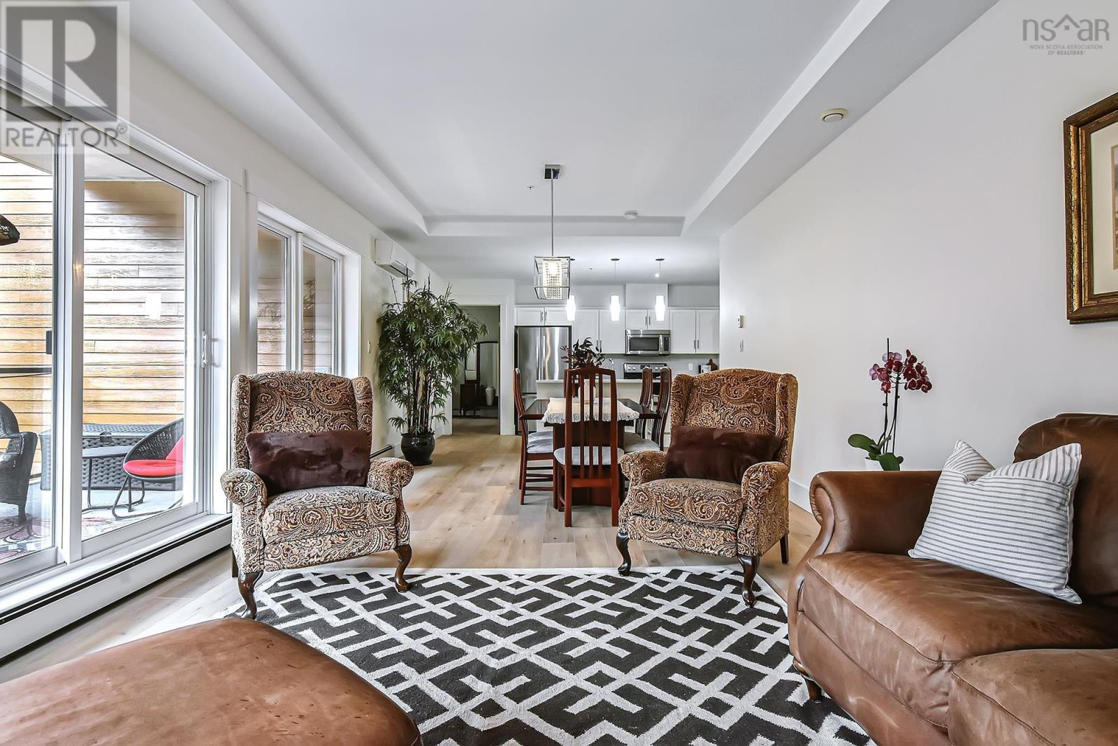 203 267 Gary Martin Drive, #203
