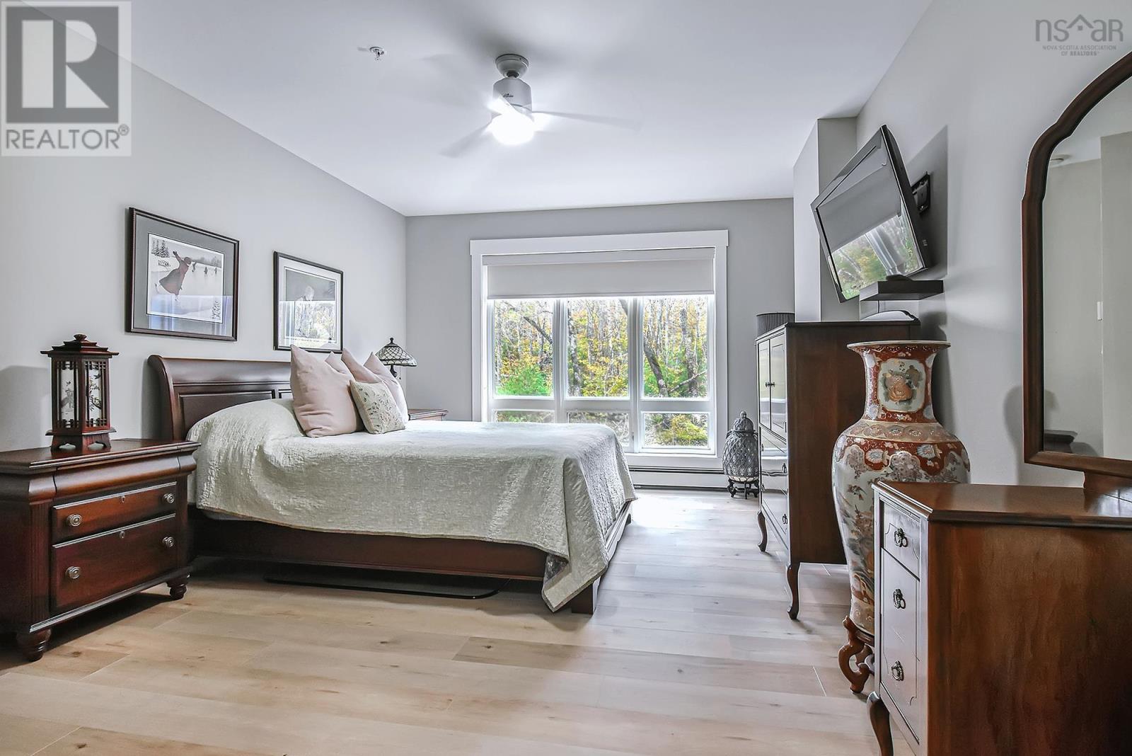 203 267 Gary Martin Drive, #203