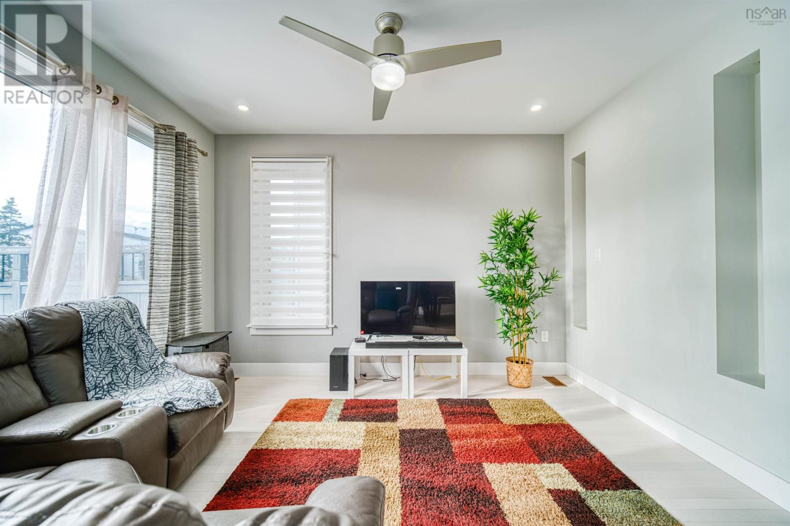 48 Bramwell Court NE