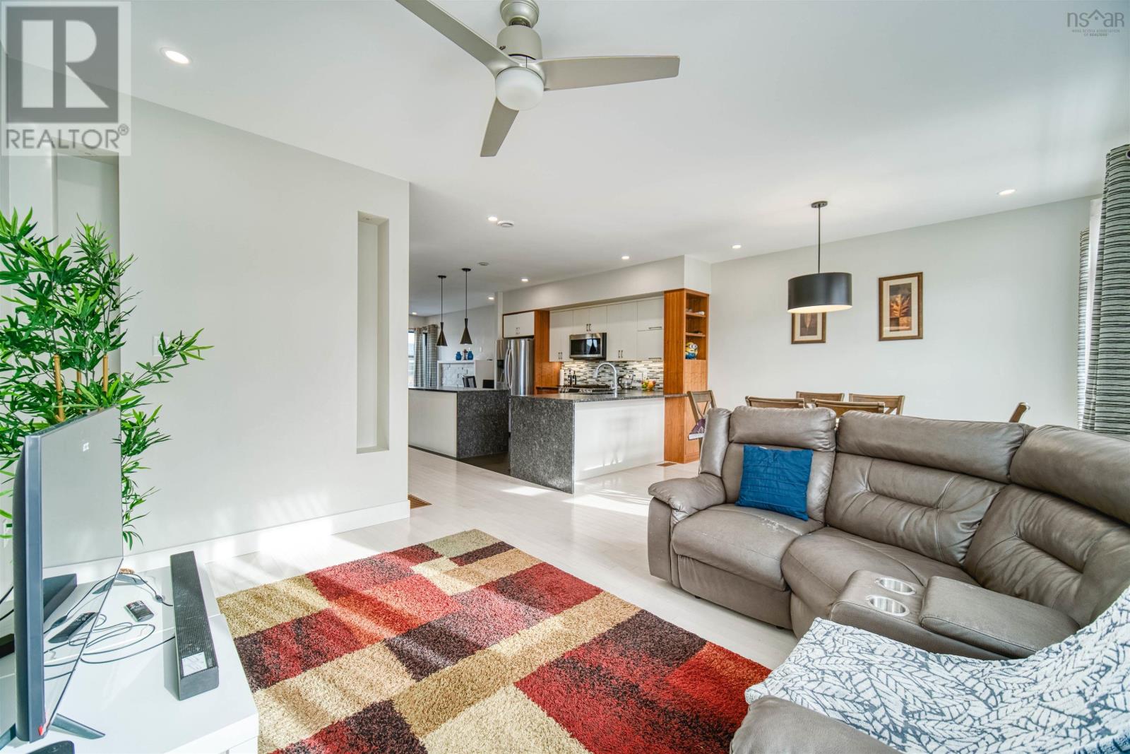 48 Bramwell Court NE