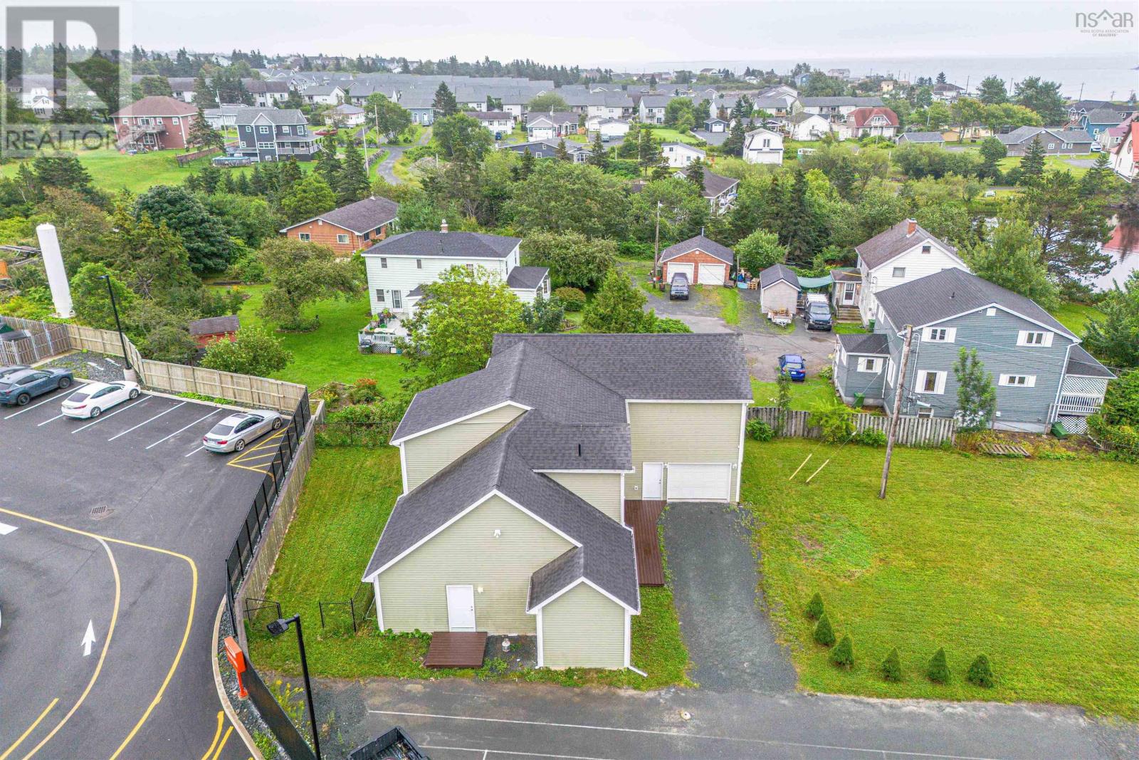 1534, 1536, 1538 Shore Road