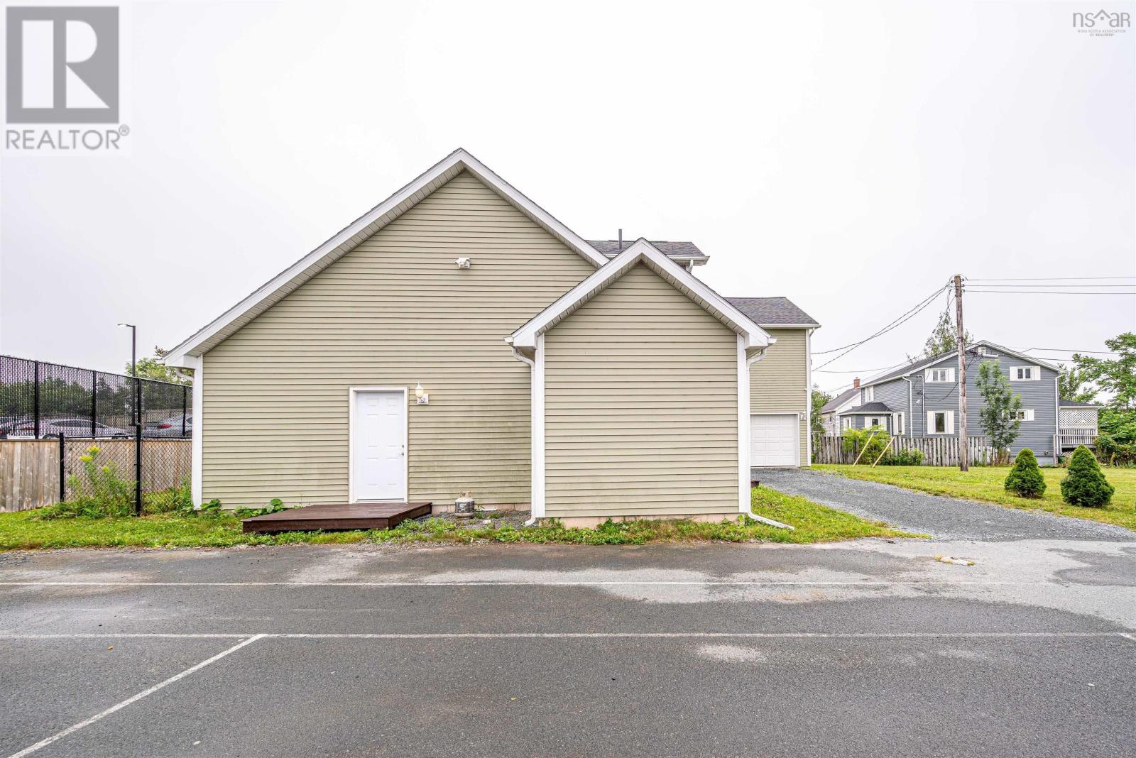 1534, 1536, 1538 Shore Road