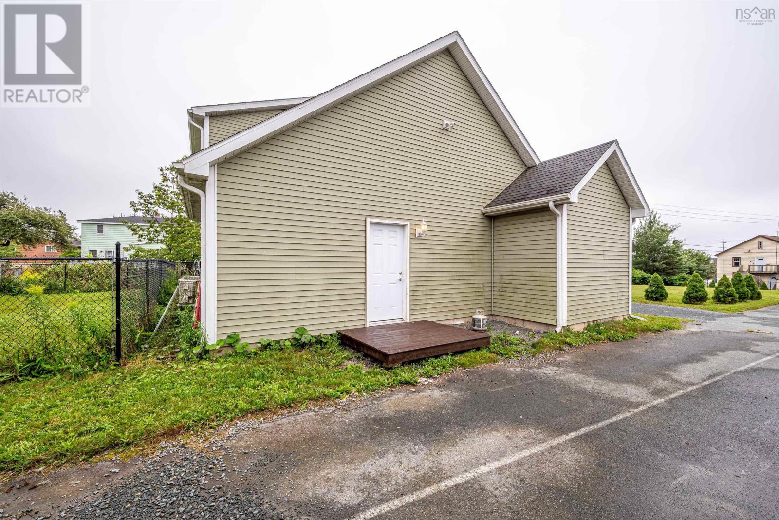 1534, 1536, 1538 Shore Road