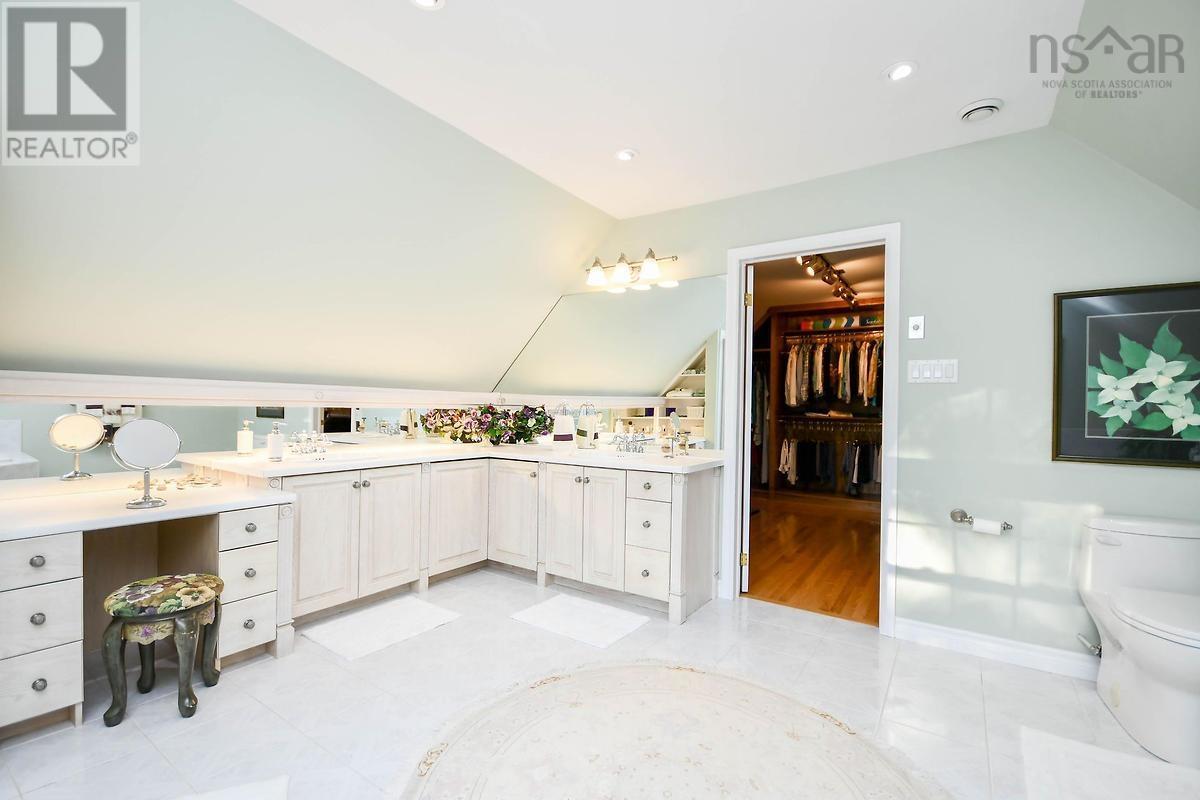 27 Newport Drive