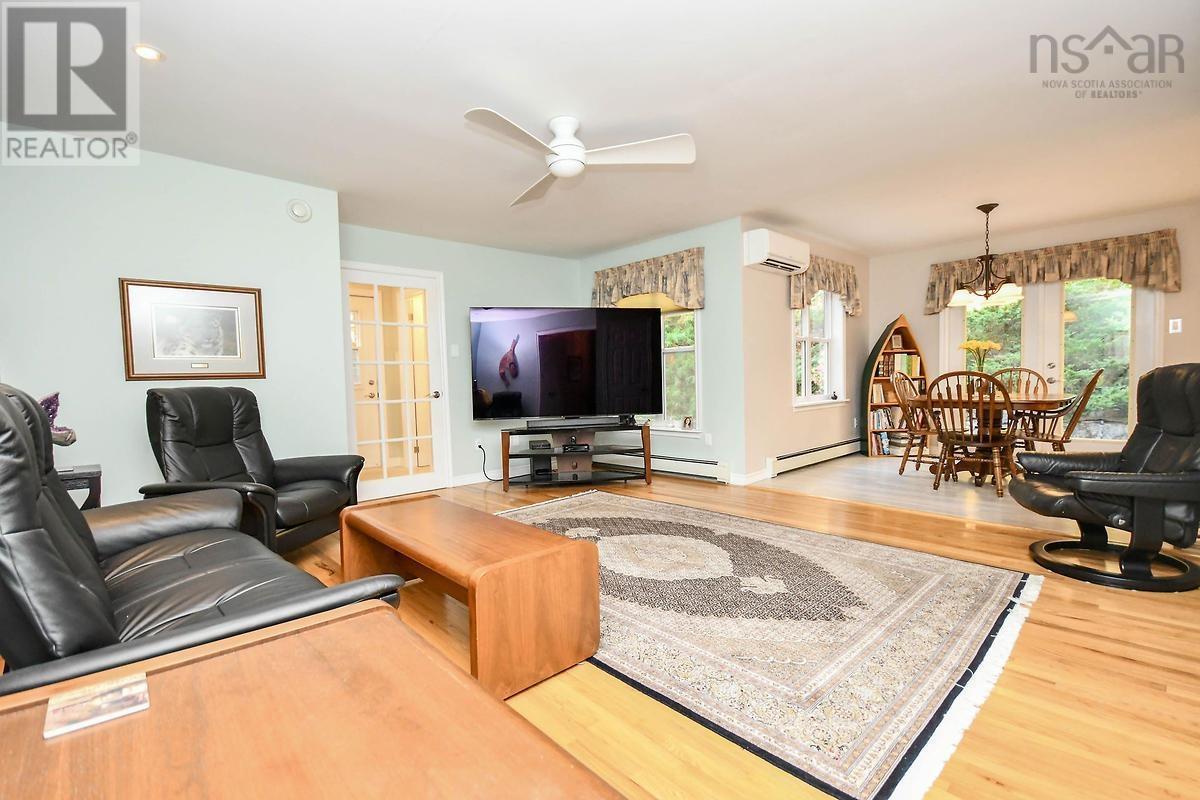 27 Newport Drive