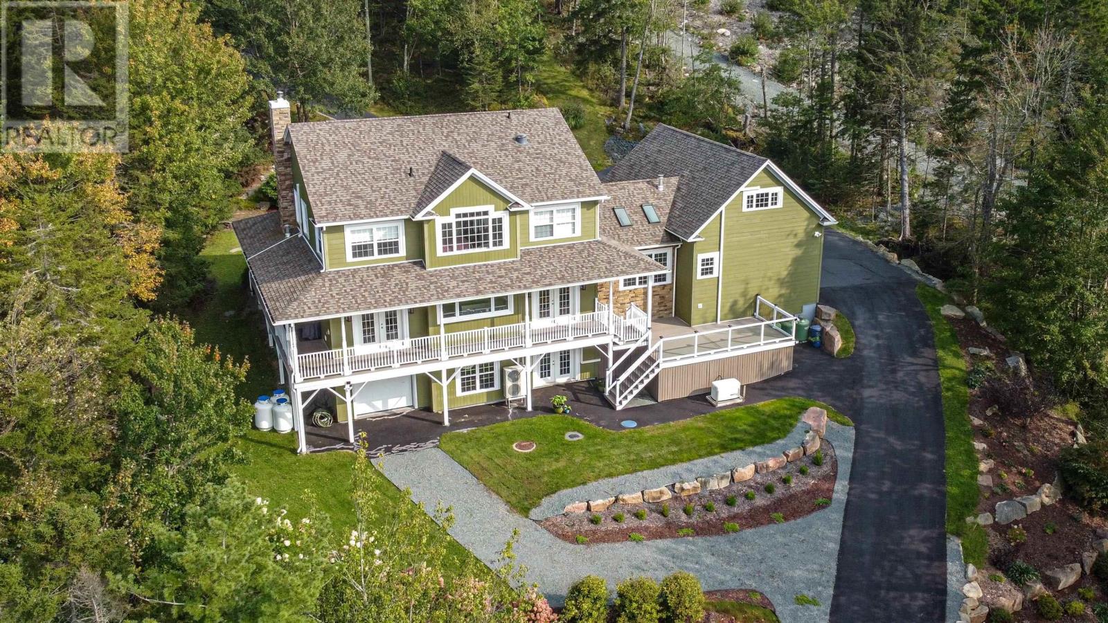 162 Piggott Avenue