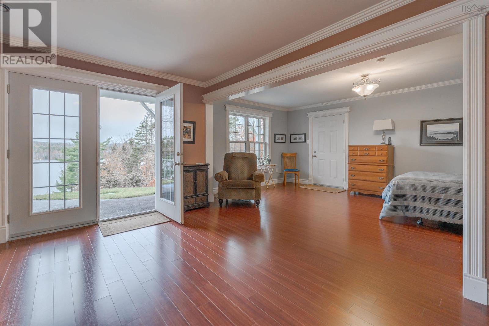 162 Piggott Avenue