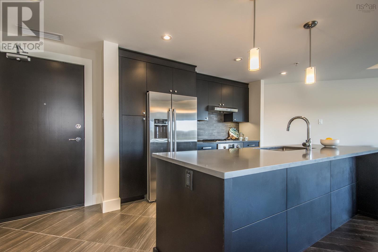1007 67 Kings Wharf Place, #1007
