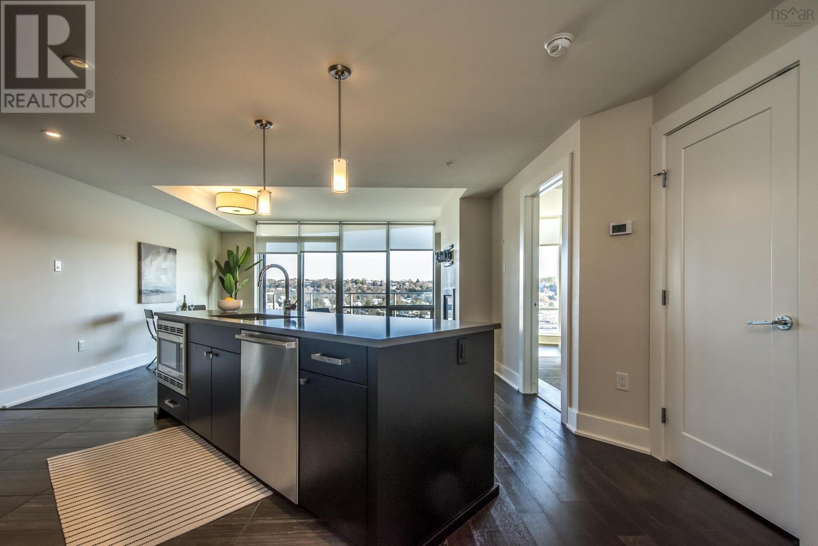 1007 67 Kings Wharf Place, #1007