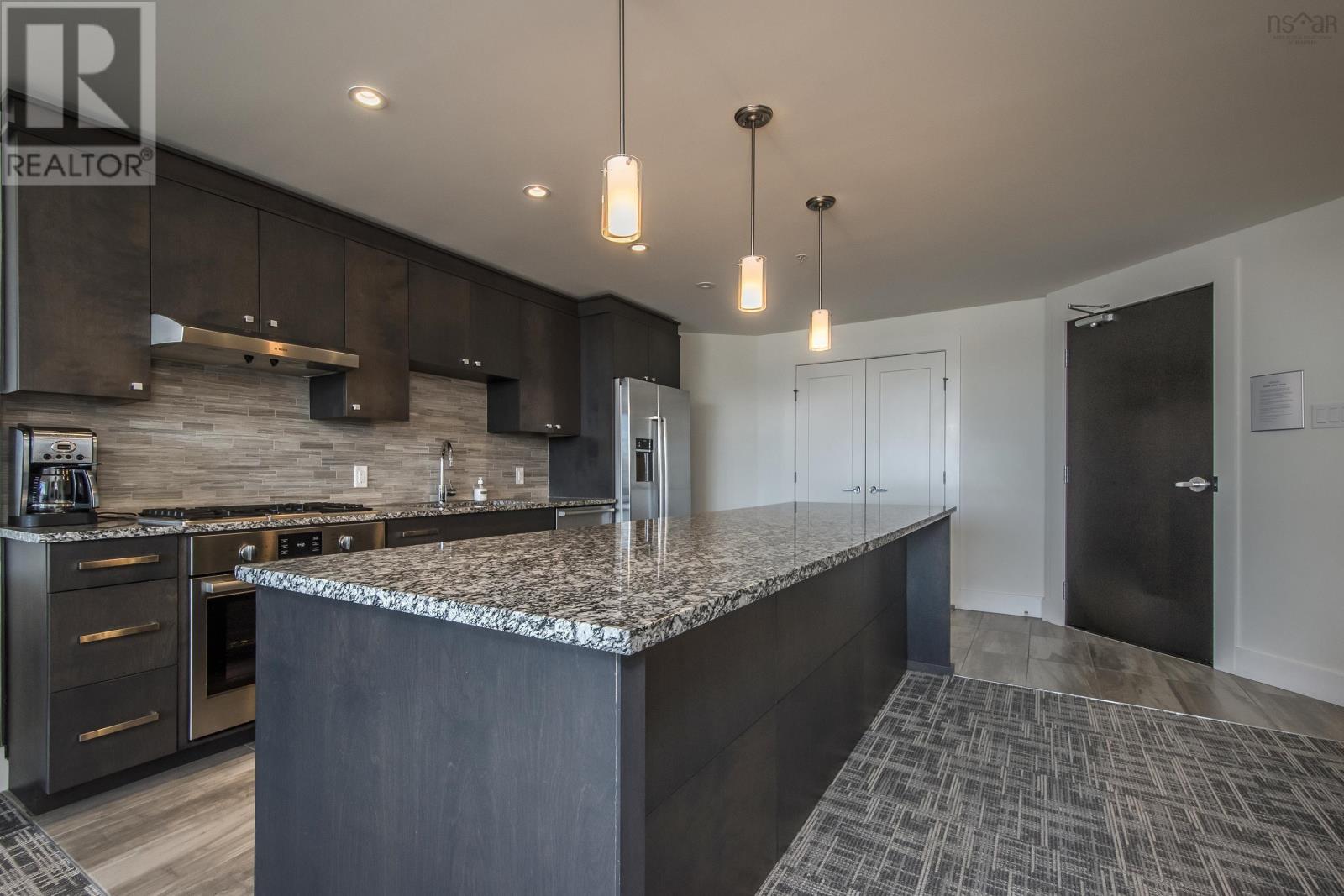1007 67 Kings Wharf Place, #1007