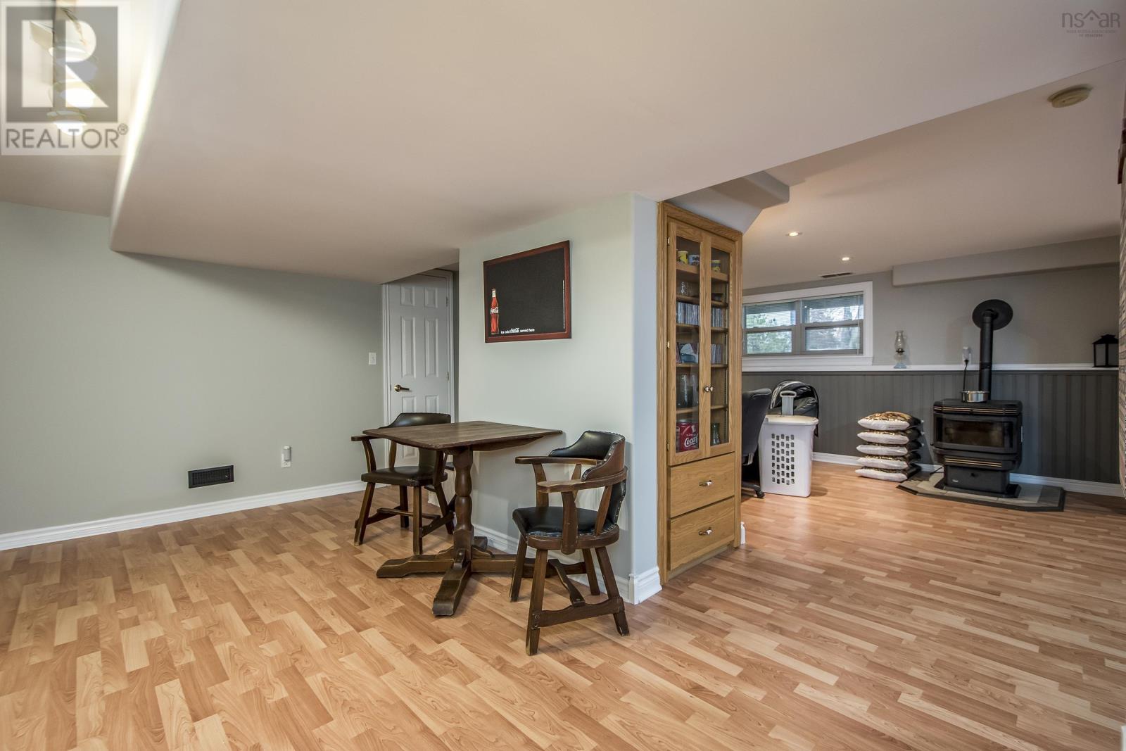 239/241 Melrose Avenue