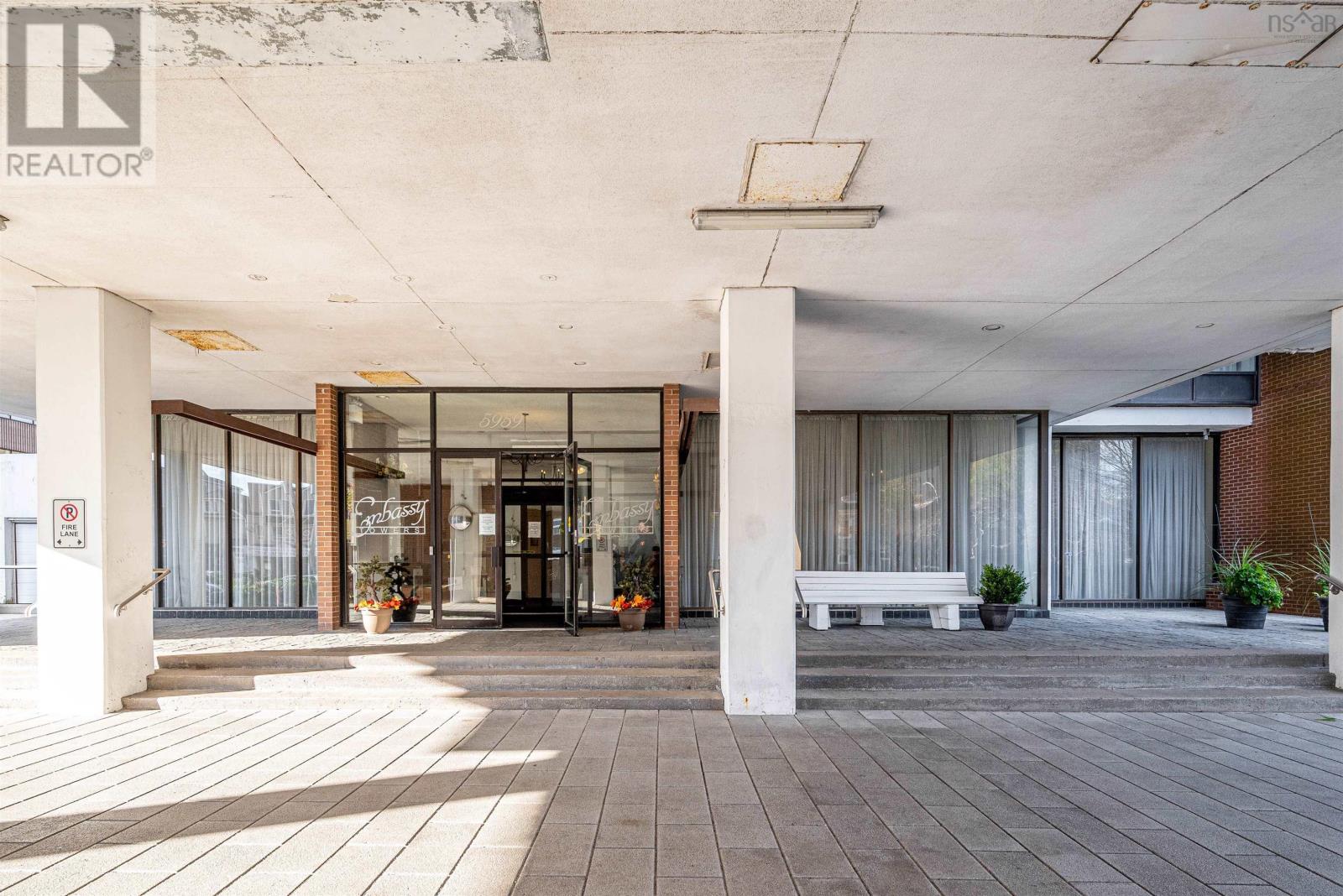 210 5959 Spring Garden Road, #210