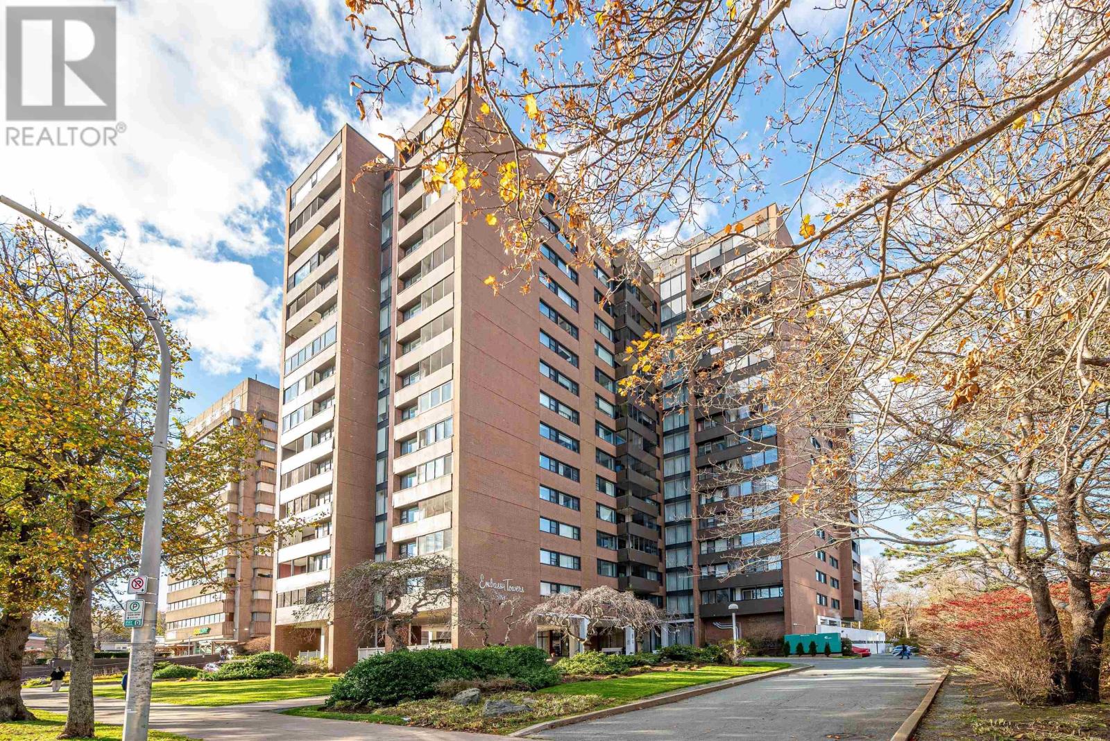 210 5959 Spring Garden Road, #210