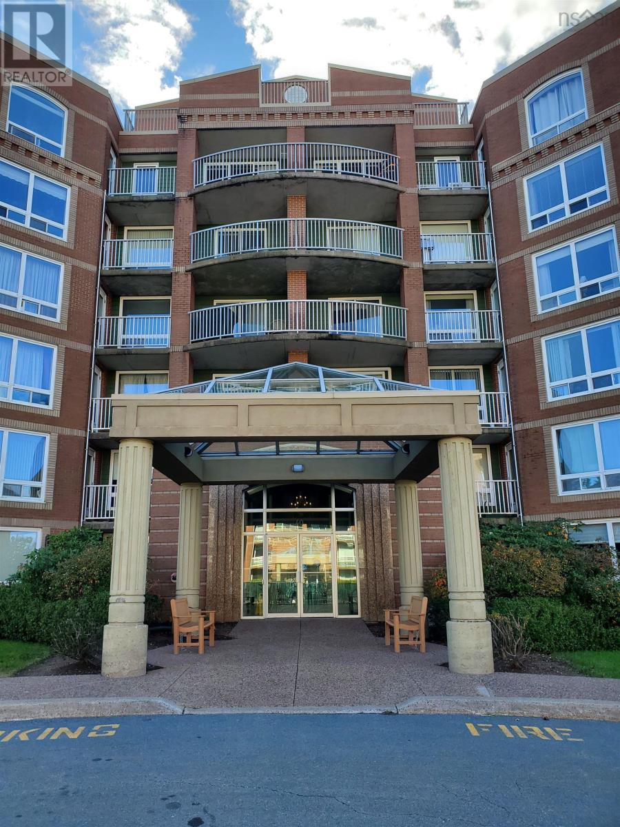 311 40 Regency Park Drive, #311
