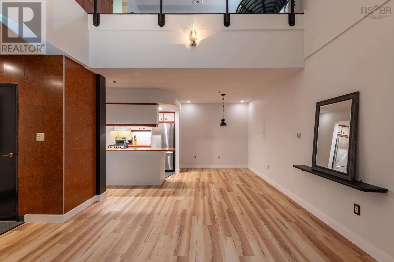 6 2128 Brunswick Street, #6