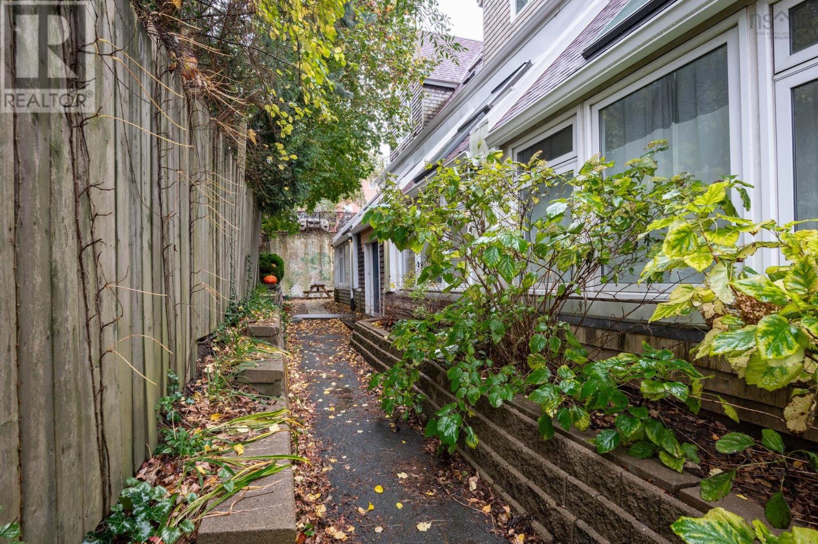 6 2128 Brunswick Street, #6