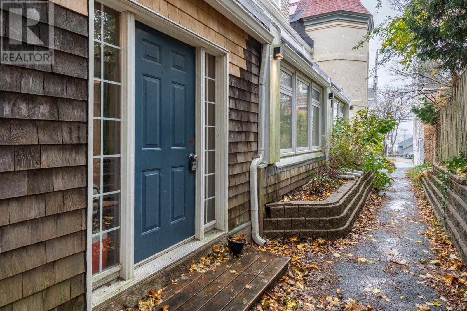 6 2128 Brunswick Street, #6