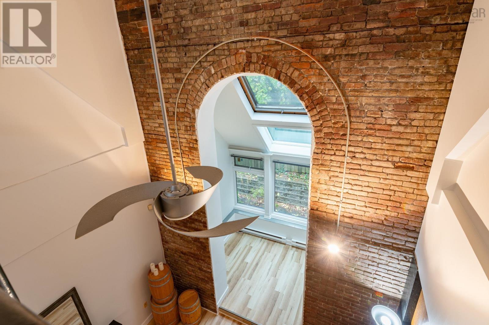 6 2128 Brunswick Street, #6