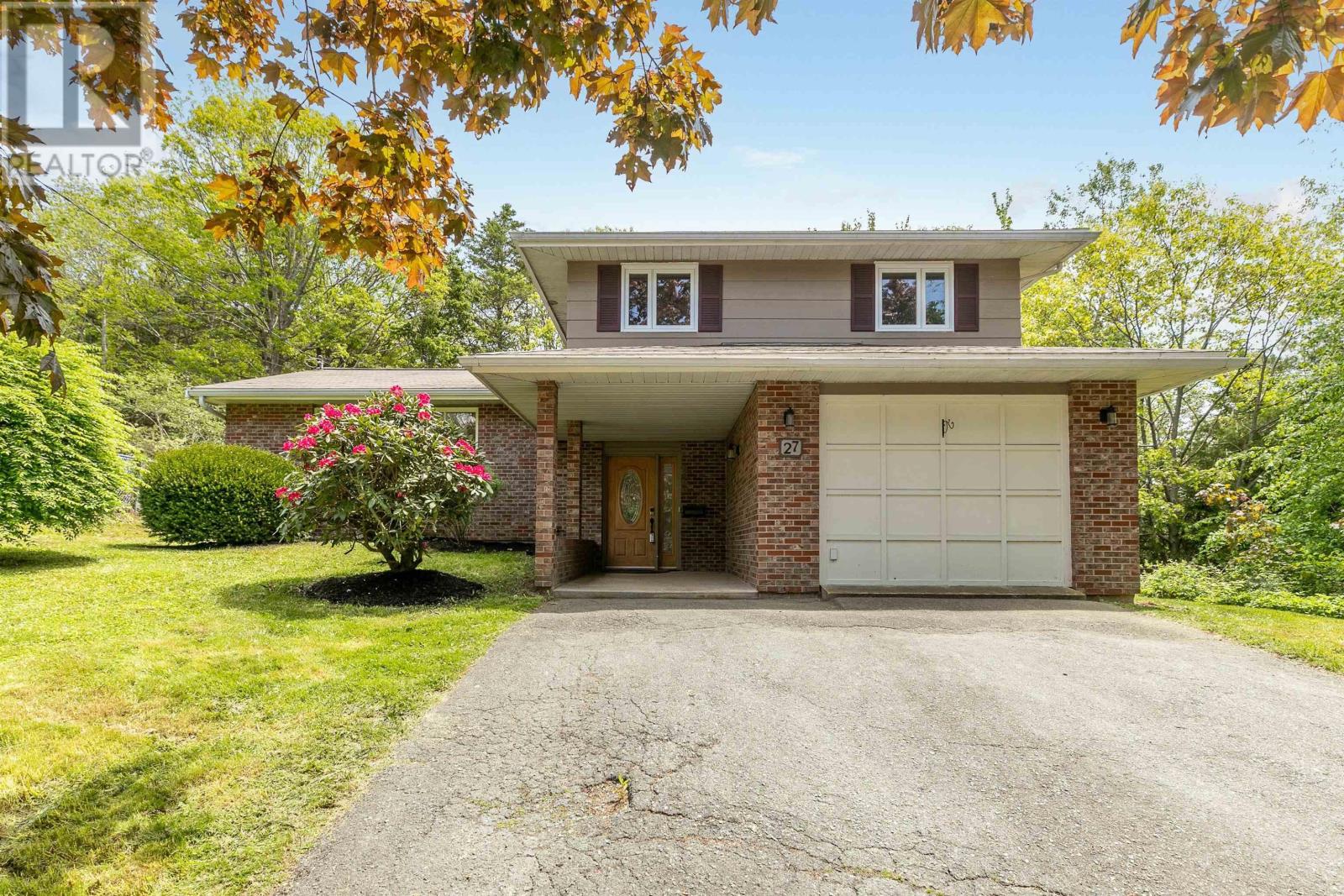 27 Oakmount Drive