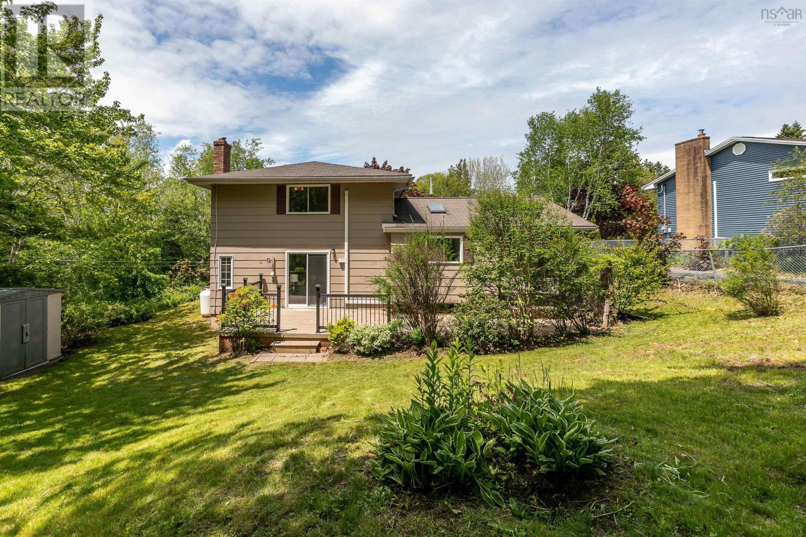 27 Oakmount Drive