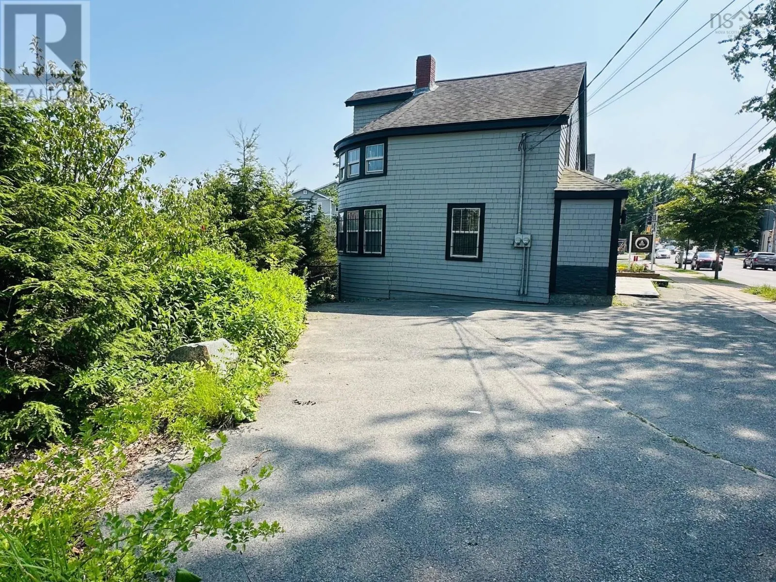 170 Ochterloney Street