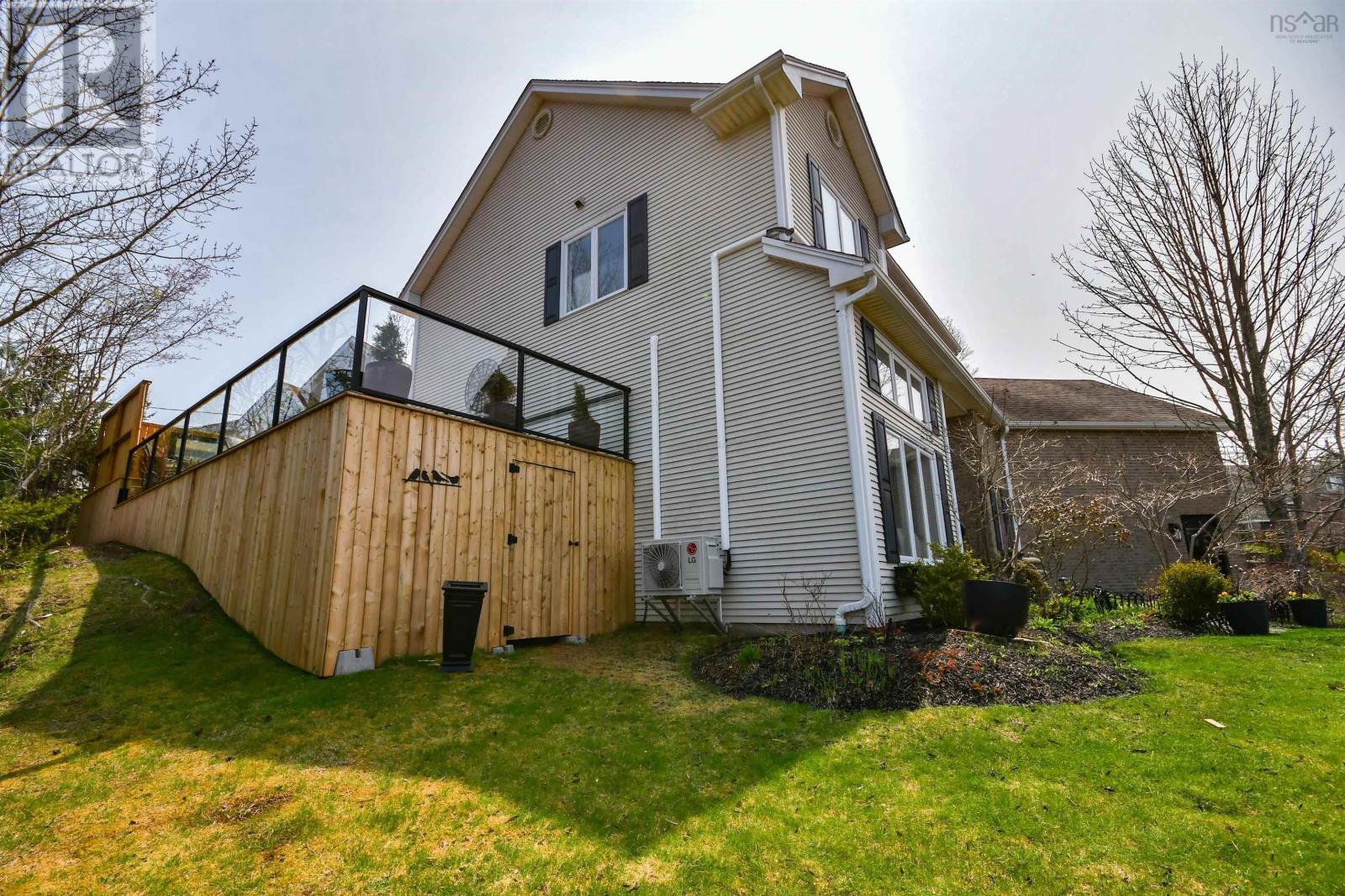 3 DeWolf Court