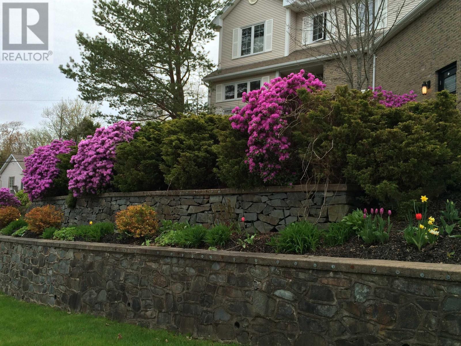 3 DeWolf Court