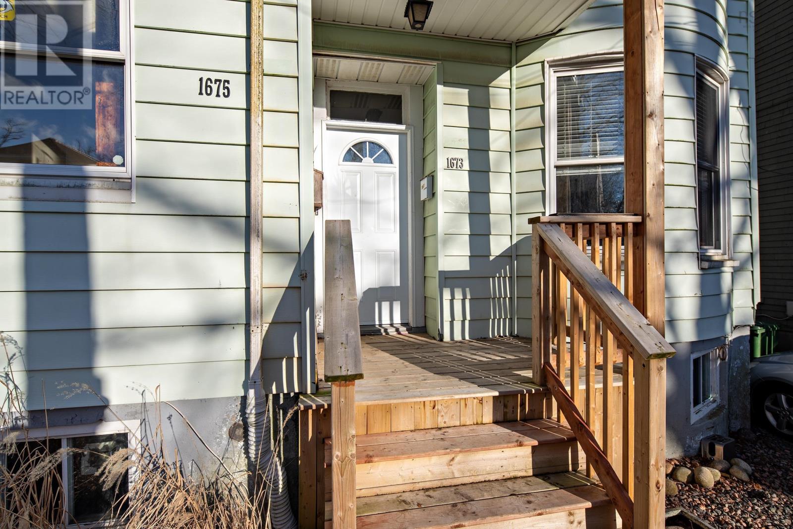 1673 Henry Street