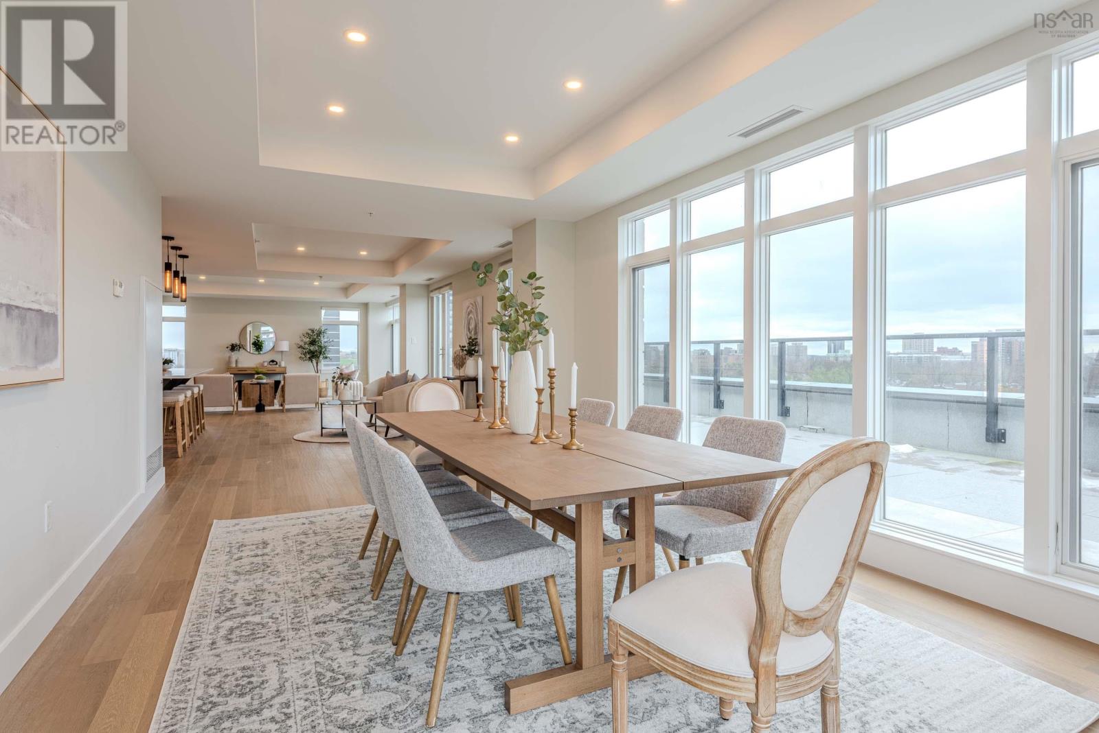 805 1990 Vernon Street, #805