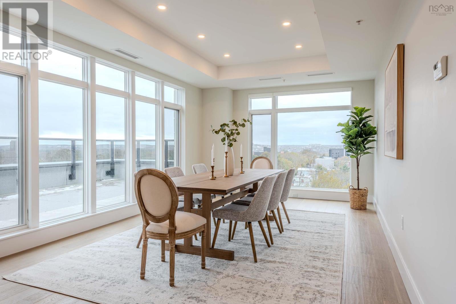 805 1990 Vernon Street, #805