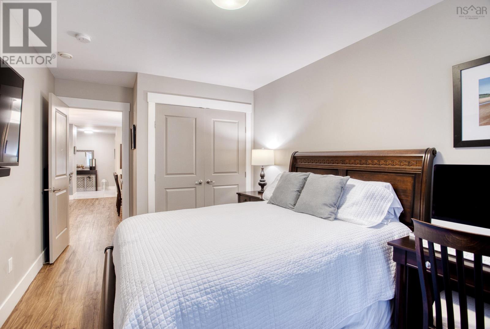 202 267 Gary Martin Drive, #202