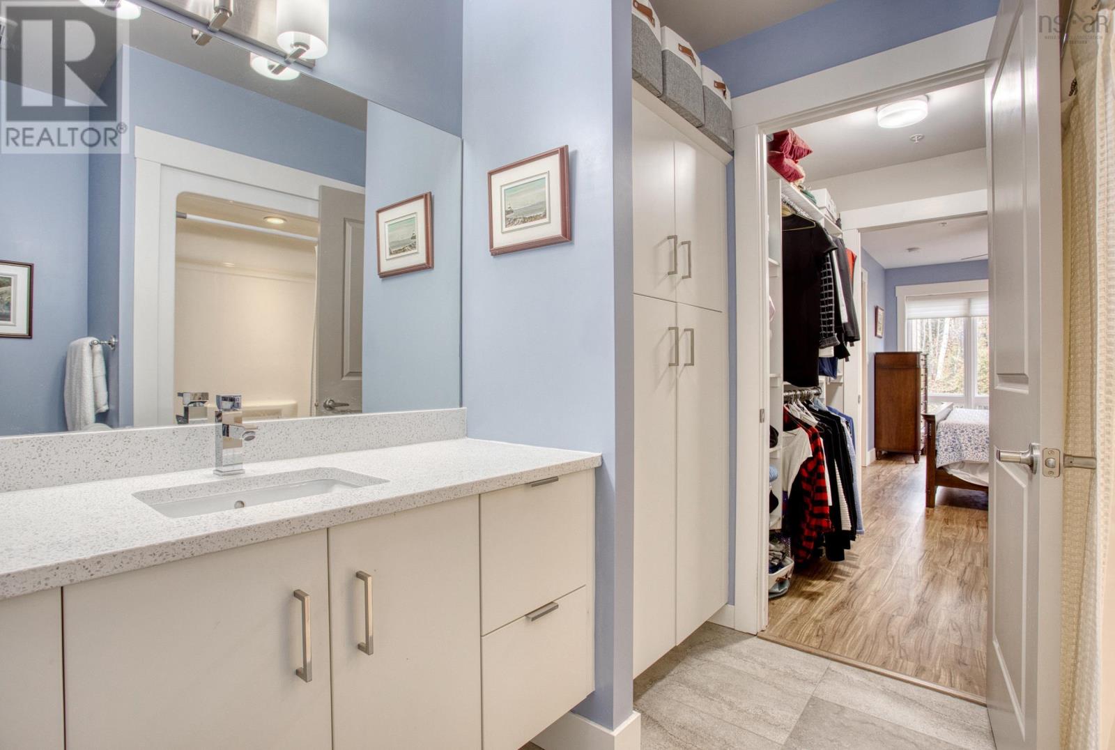 202 267 Gary Martin Drive, #202