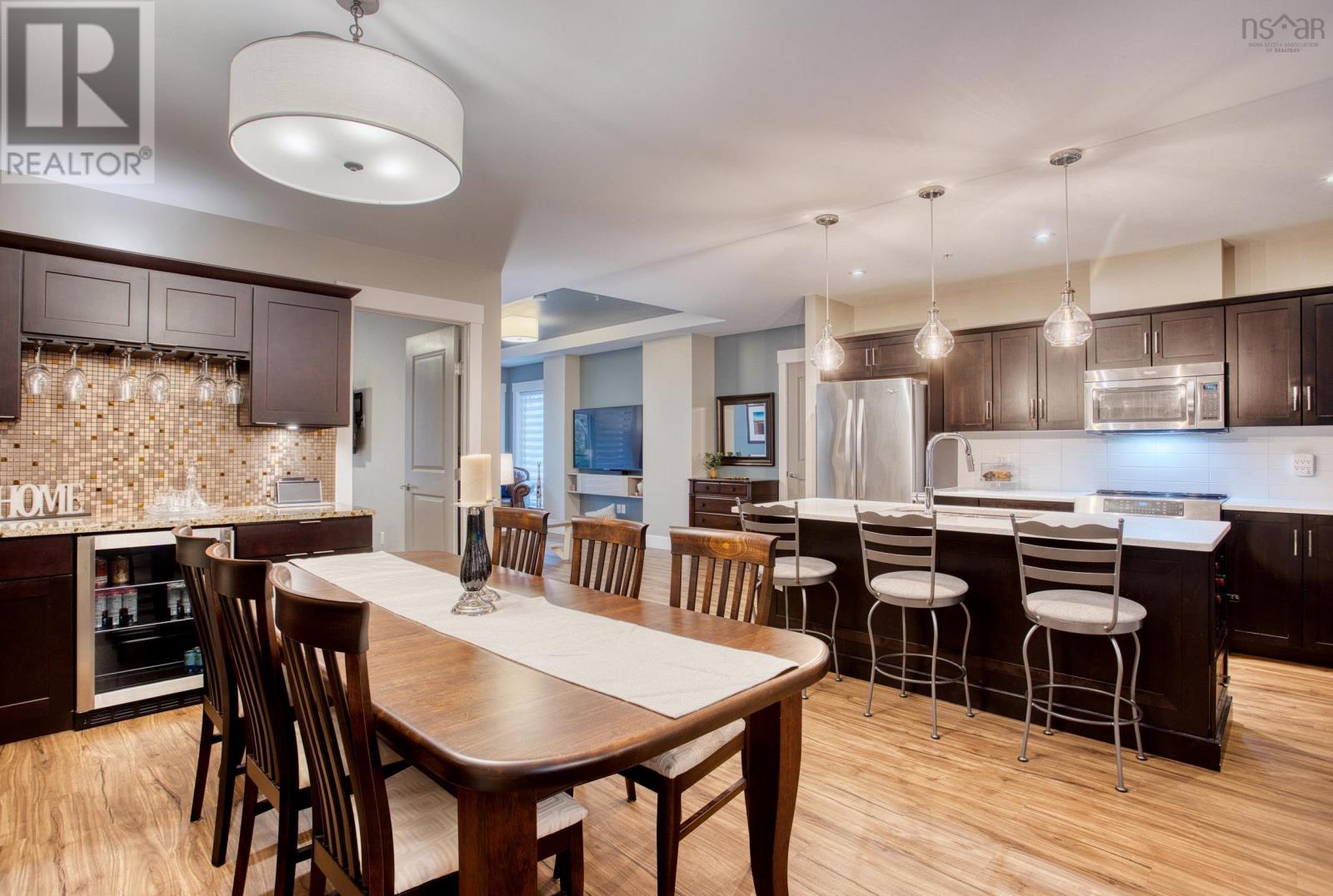 202 267 Gary Martin Drive, #202