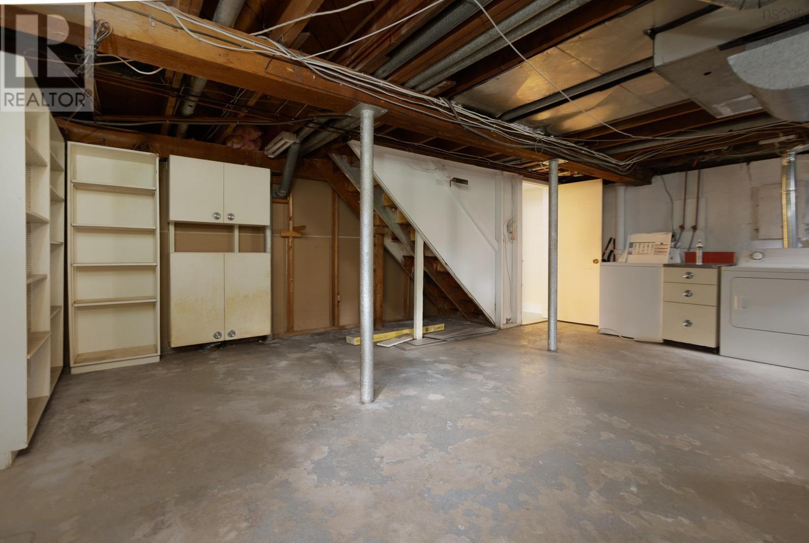 76 Pleasant Street