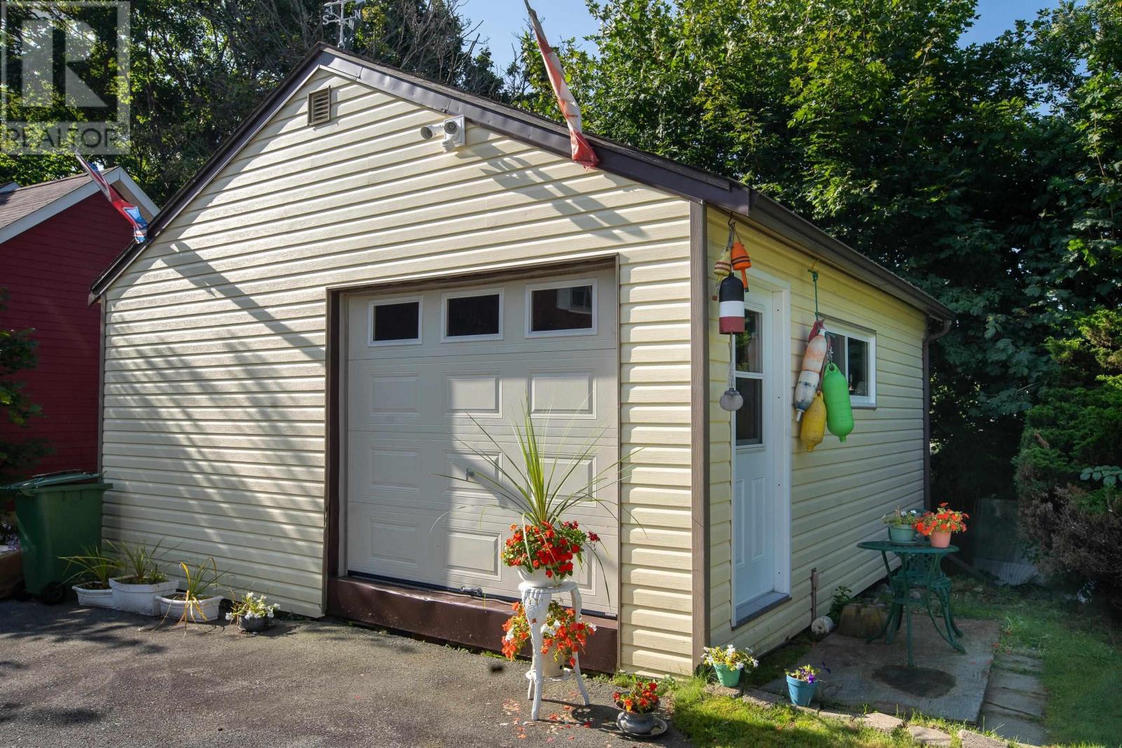 76 Pleasant Street