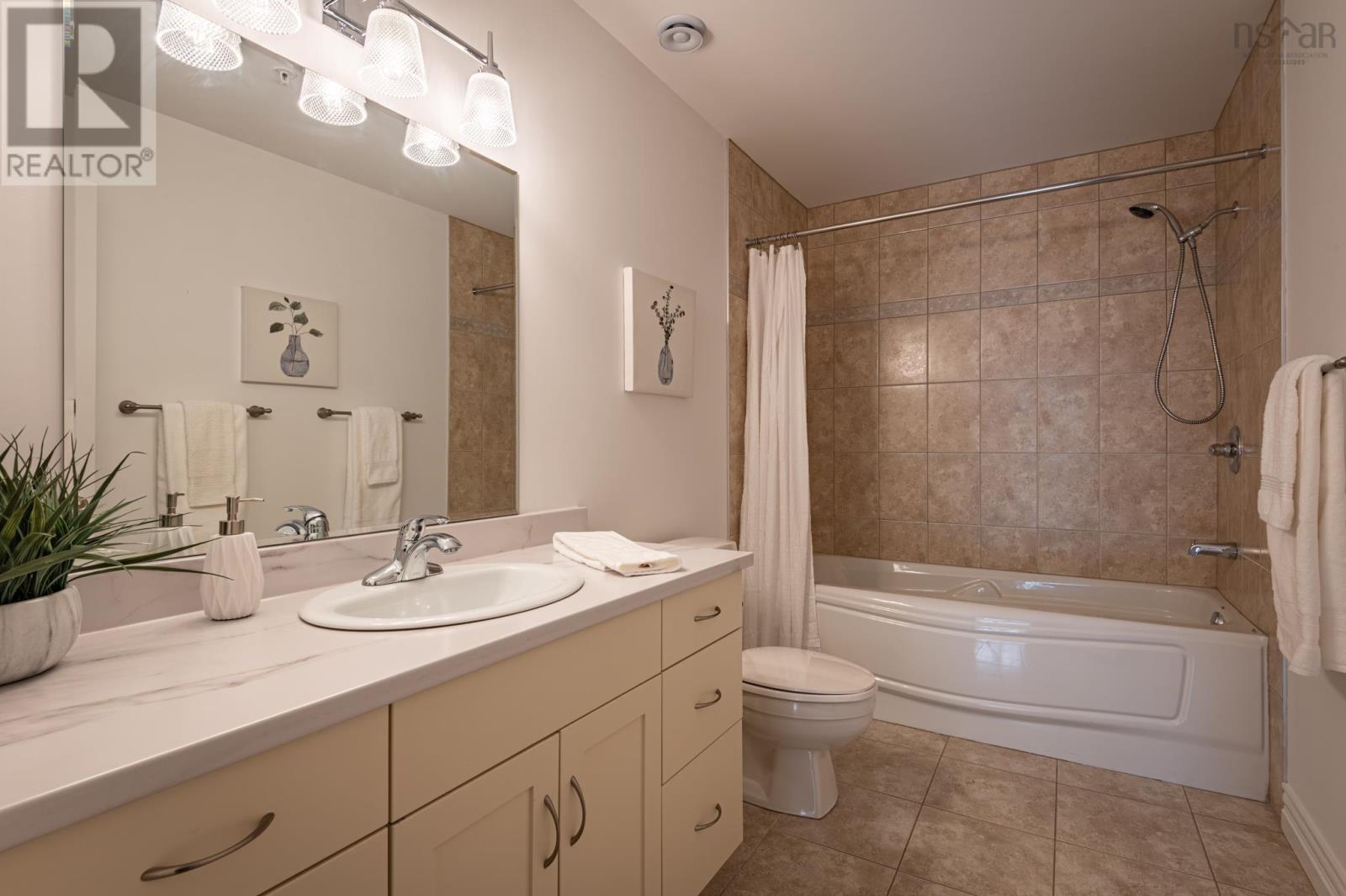 112 11 Springvale Avenue, #112