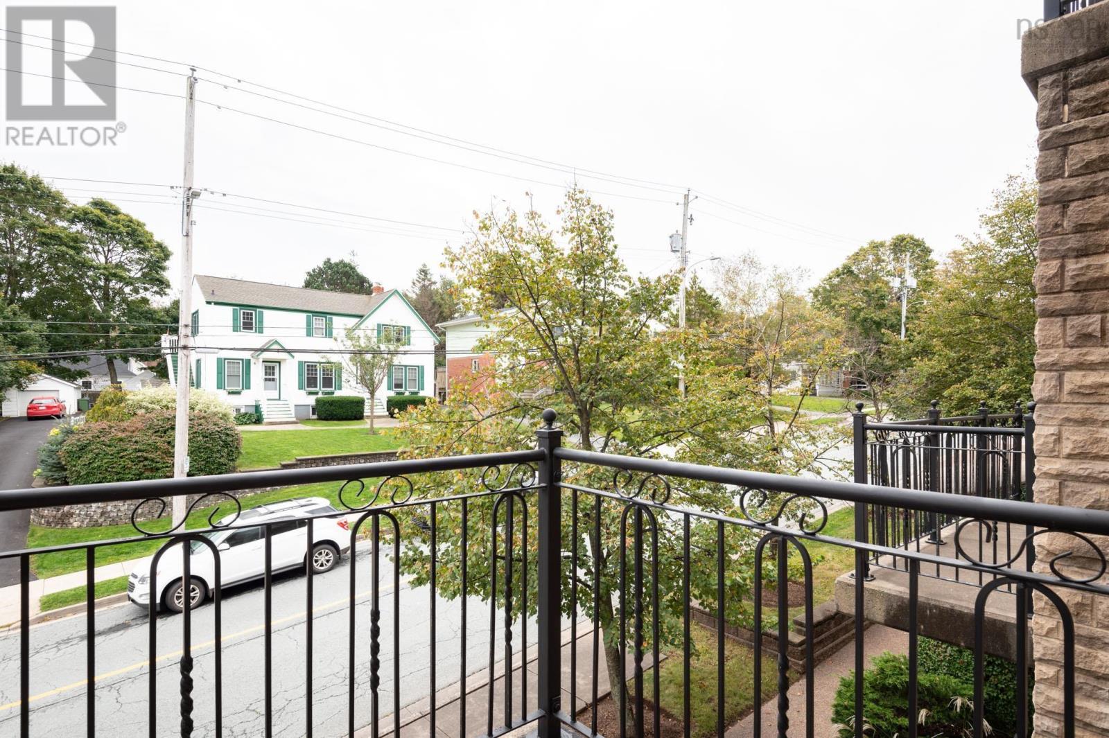112 11 Springvale Avenue, #112