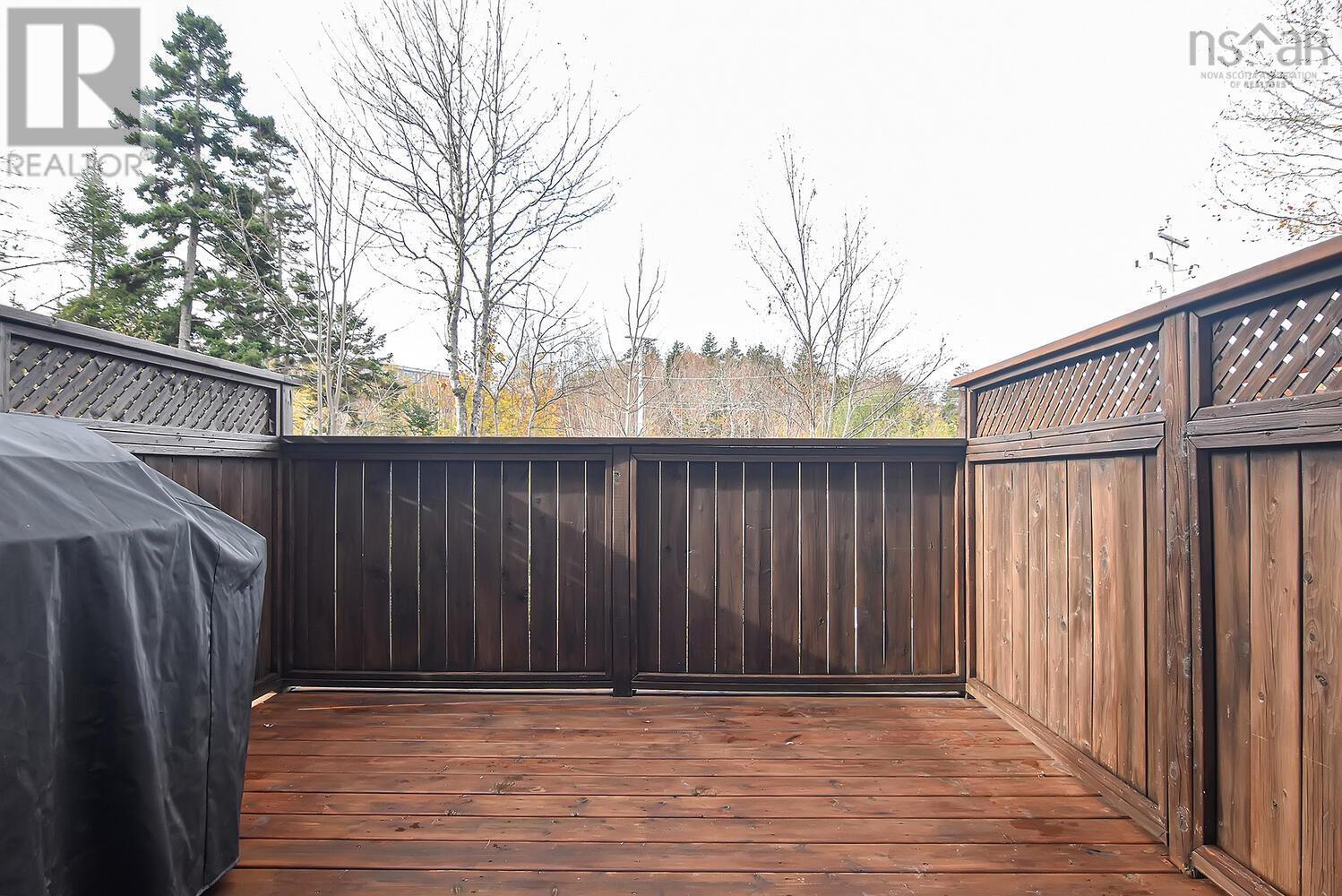 52 Windstone Close