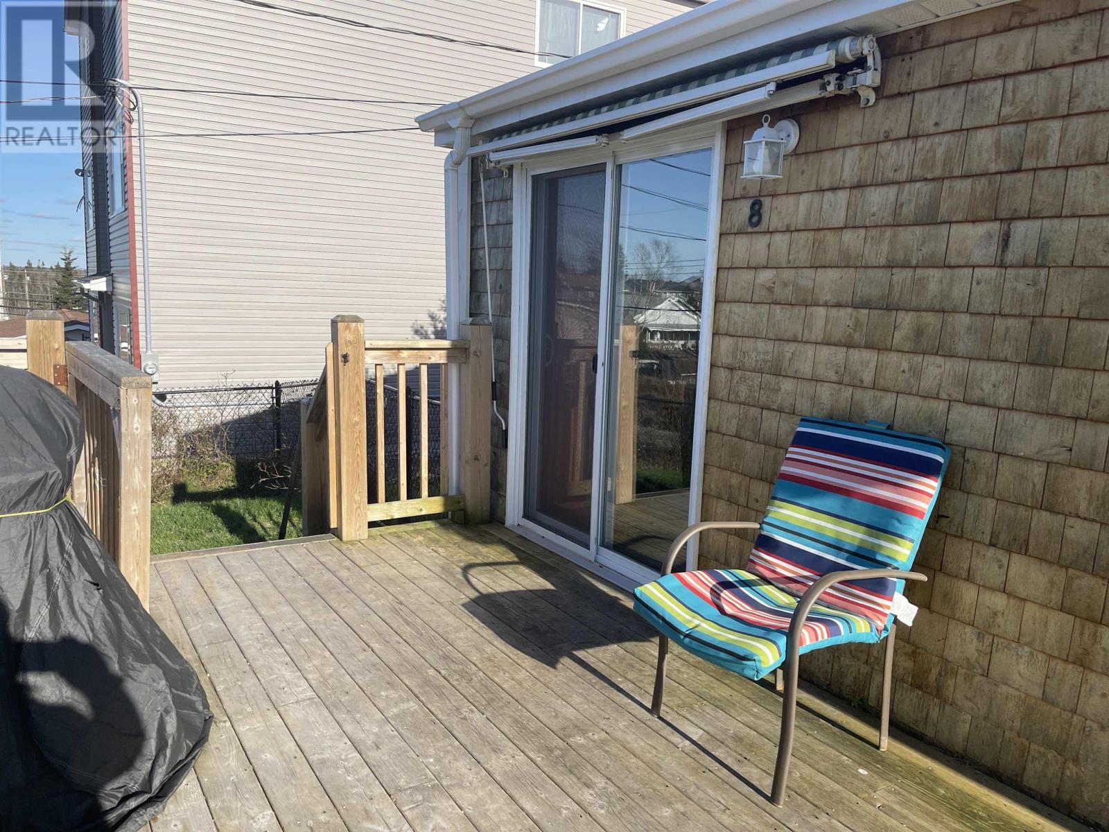 8 Charlton Avenue