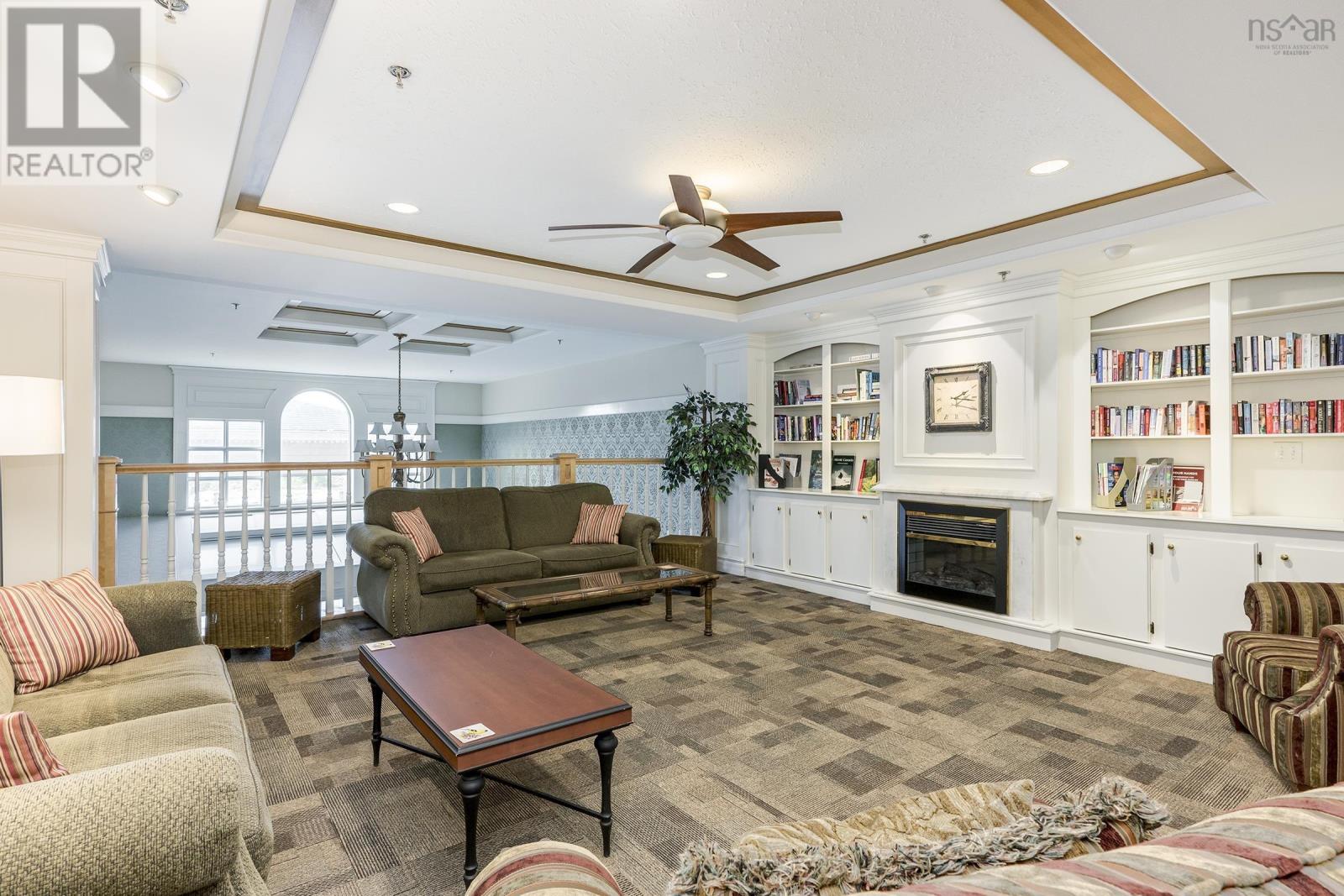 310 114 Regency Park Drive, #310