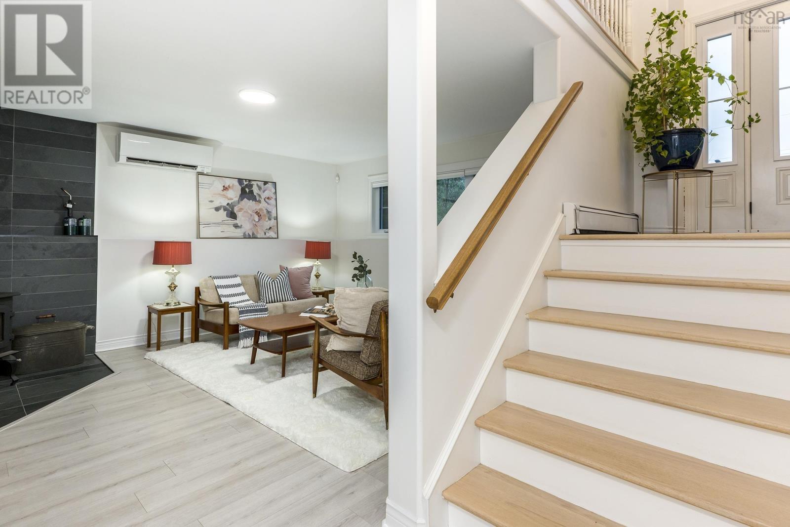 235 Kingswood Drive