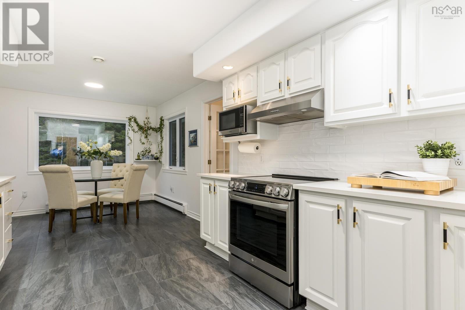 235 Kingswood Drive