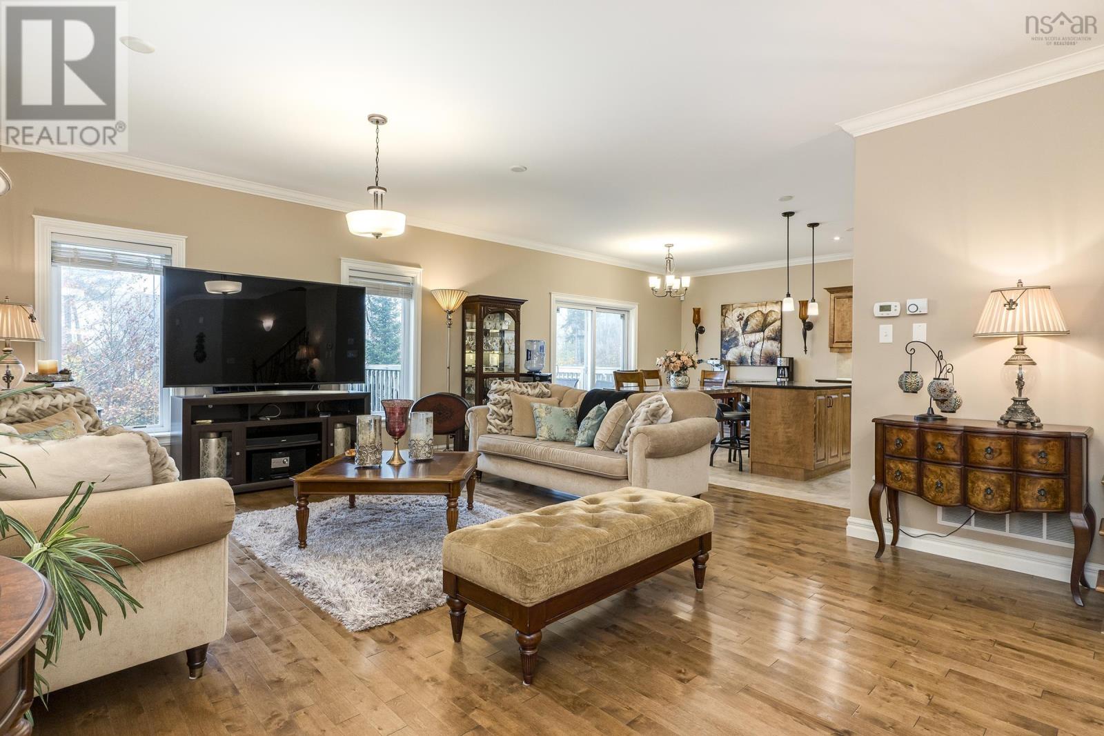 129 Windridge Lane